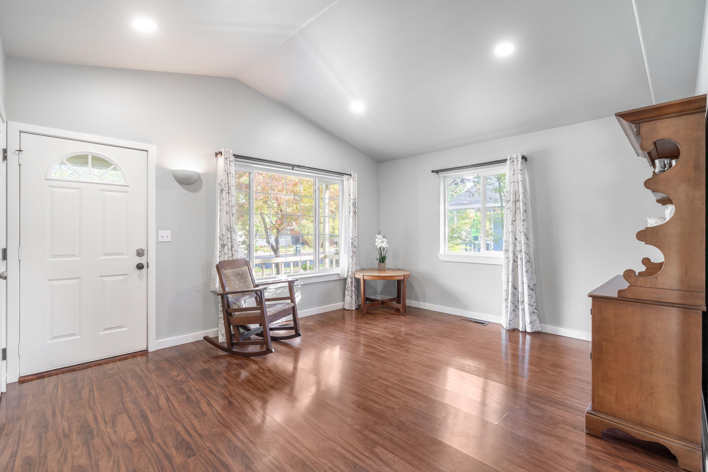 Cascade Peaks - Residential