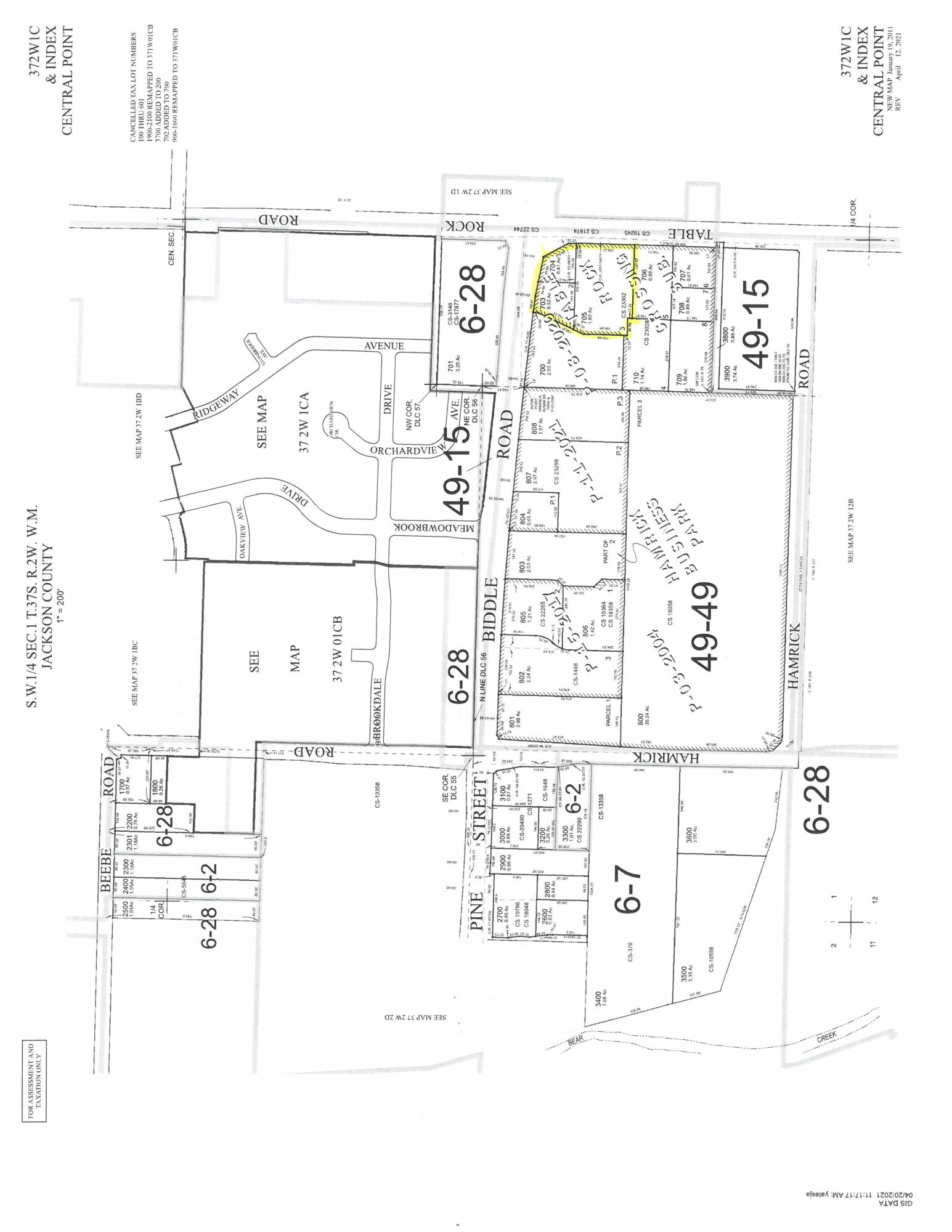 Prime Commercial location in E. Central Point near Costco development. Owner will sell, land lease or build to suit for qualified tenants. The road way through the property is a private road that will connect to Table Rock and Biddle through the adjoining development.  Would divide at a negotiated price.