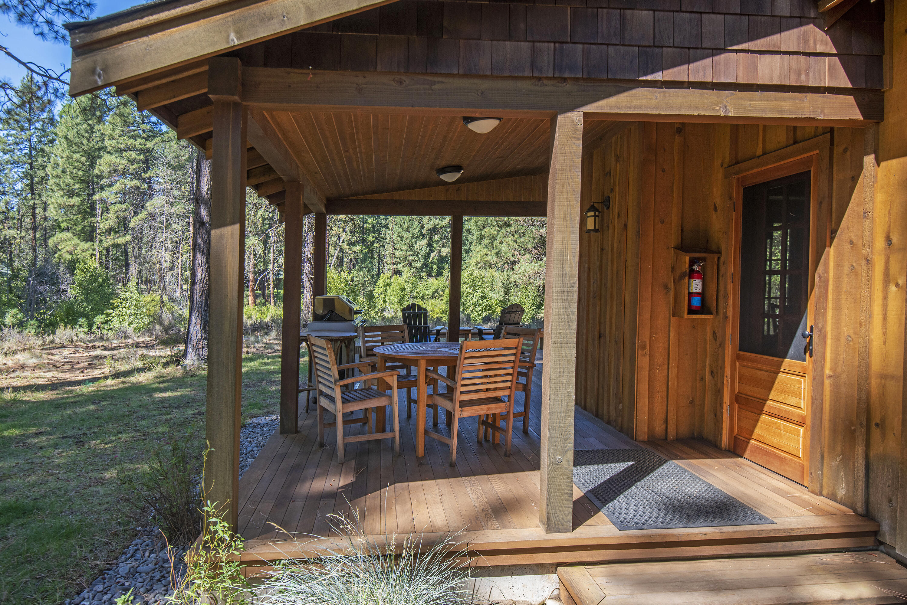 Lake Creek Lodge - Residential