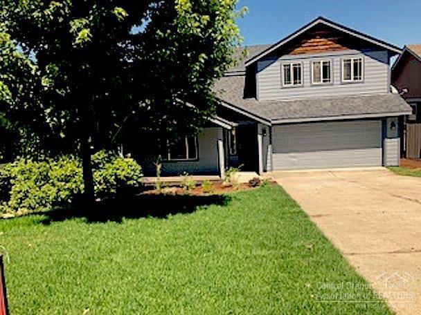 Looking for a great location convenient to all of Bend? Turn-key home! Master on main. Newly remodeled. Fresh paint and flooring. New landscaping, vaulted ceilings, granite counters, great separation with large living room and huge upstairs family room. Presently offered as a 'Pre-owned Certified' non risk to buyer opportunity.
