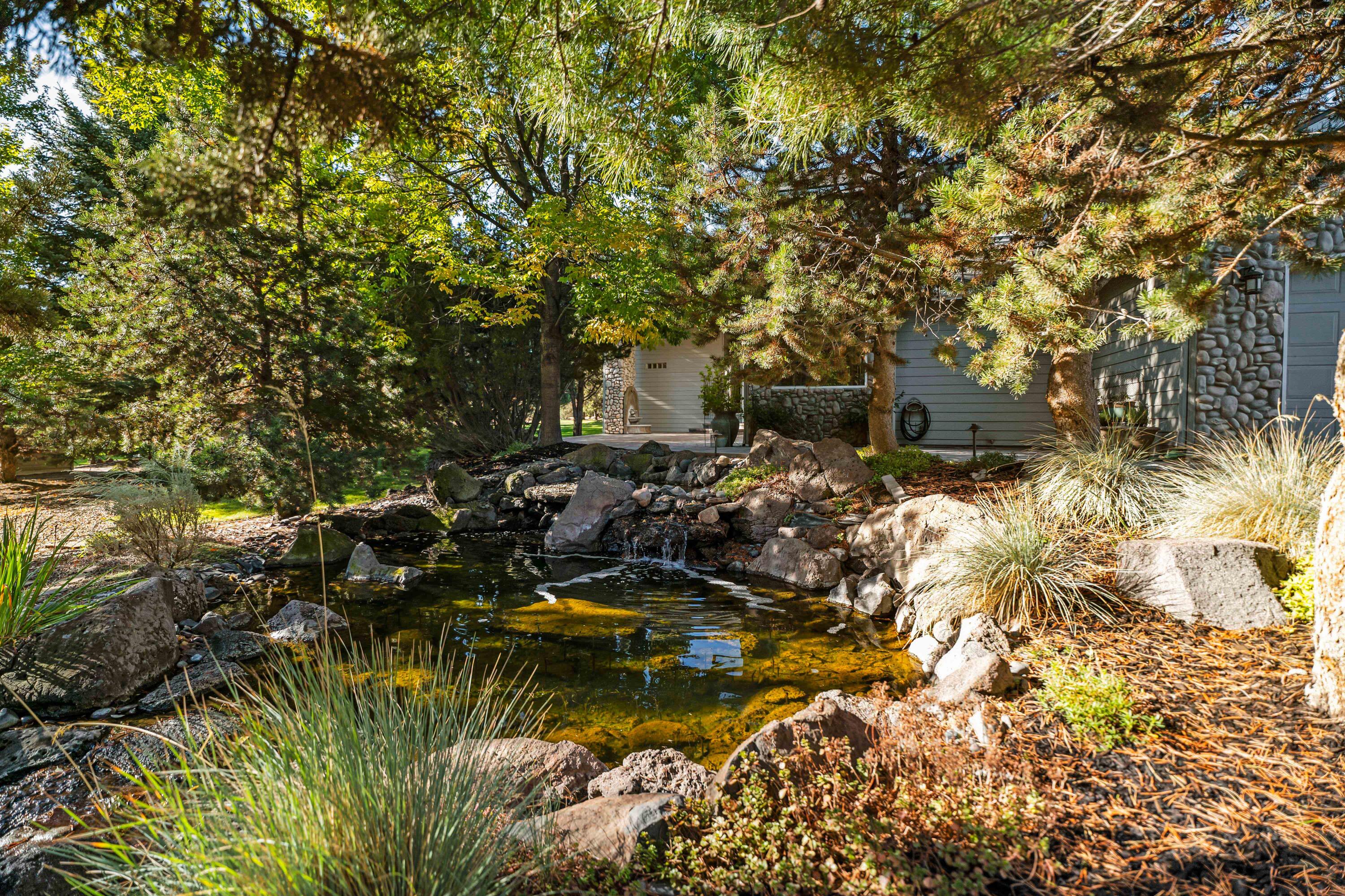 Eagle Crest - Residential