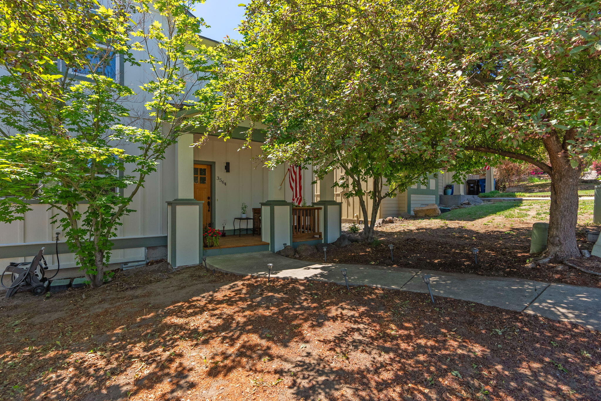 Ridgepointe - Residential