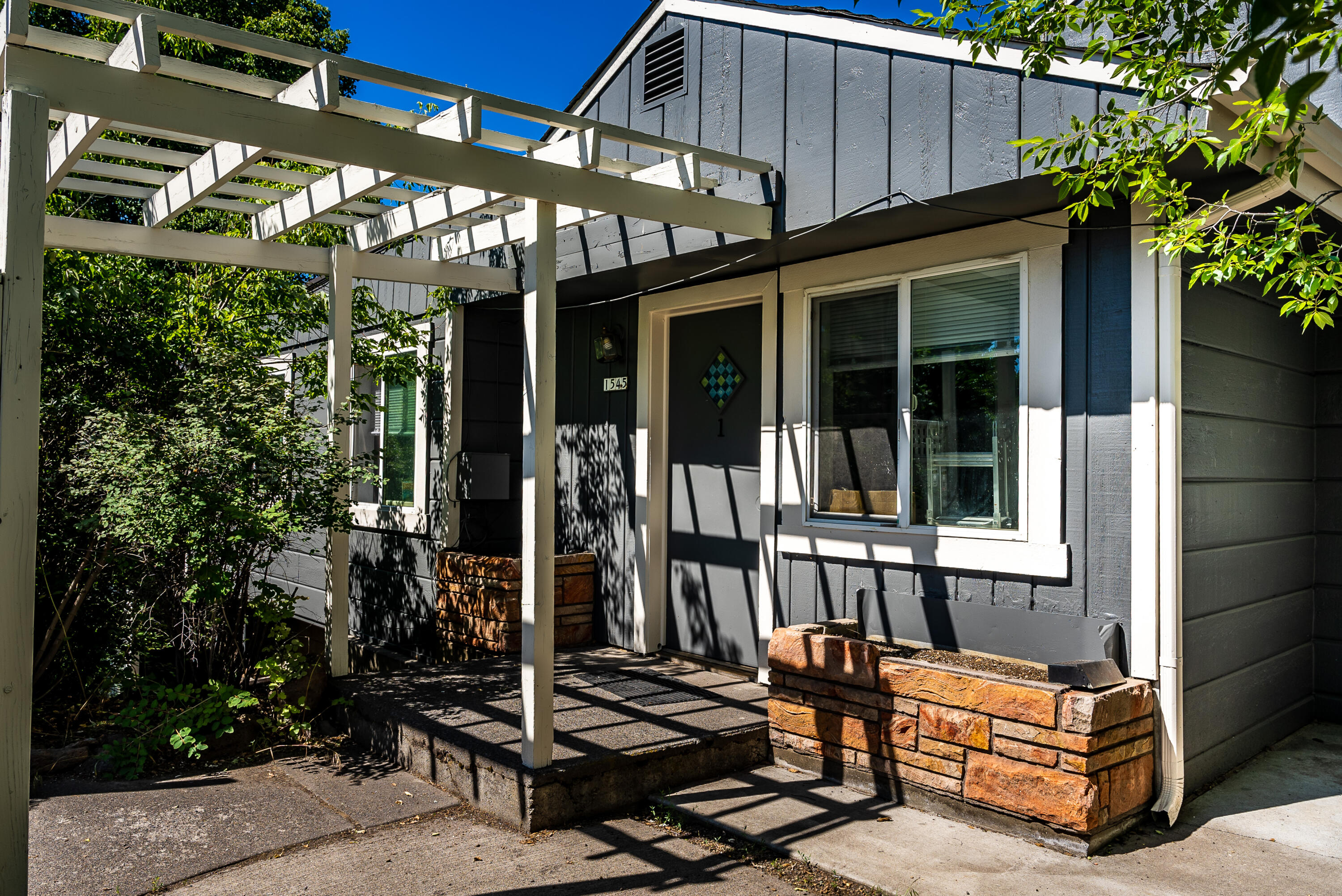 Great Investment Opportunity on this Multi Family Property. Located on Bend's west side, just a few blocks from Newport Avenue, this 4 Unit Property provides a variety of options for the next owner. Property is 100 percent rented and has great rental history. New exterior paint. 5 Separate Garages and Parking Spaces provide rare storage and parking opportunities. One of the 4 units has been updated. Additional features include a common laundry room and an extra storage room. Contact Listing Agents for more information on this beautiful westside Investment Property.