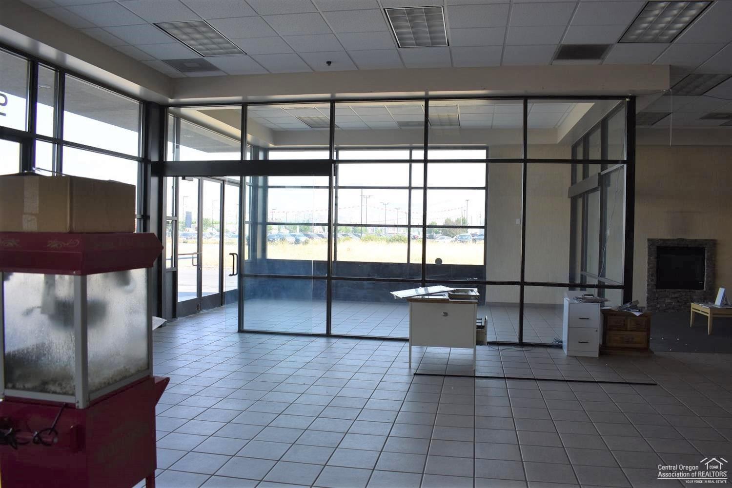 N/A - Commercial Sale