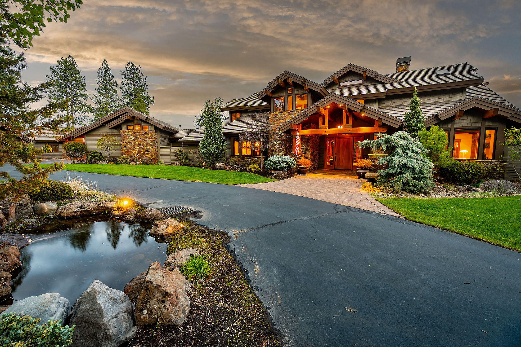 The Highlands at Broken Top - Residential