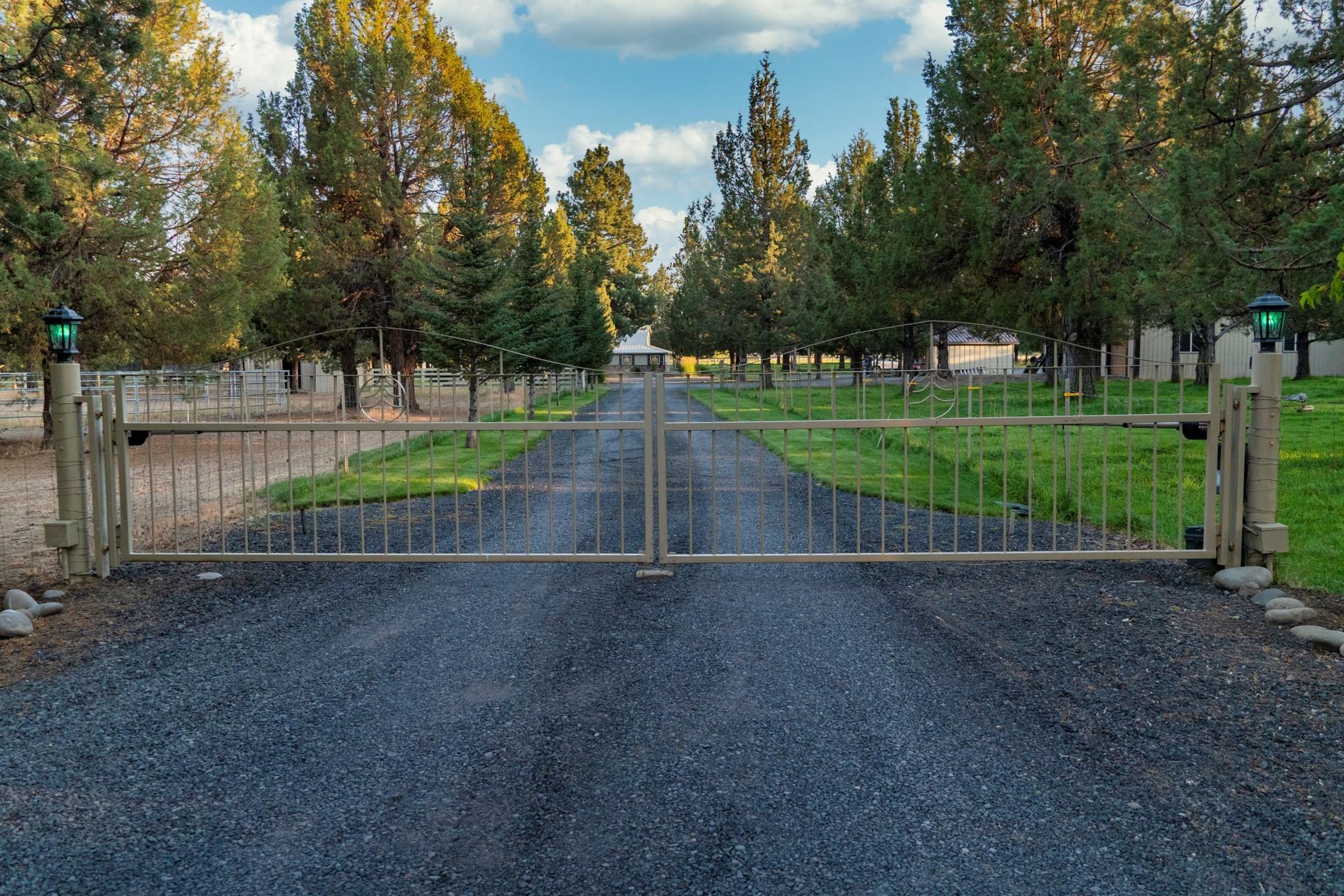 Horseshoe Acres - Residential
