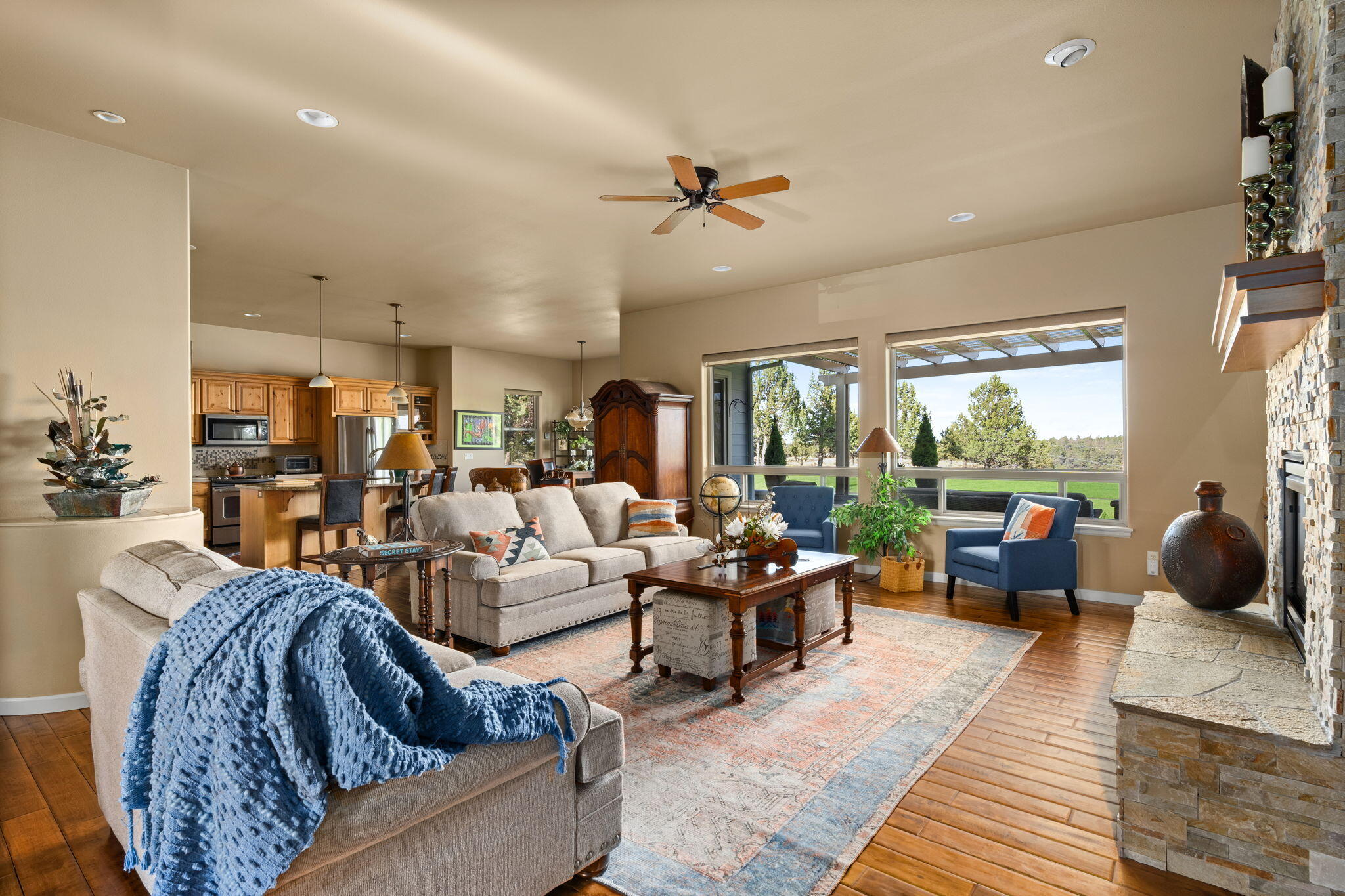 Eagle Crest - Residential