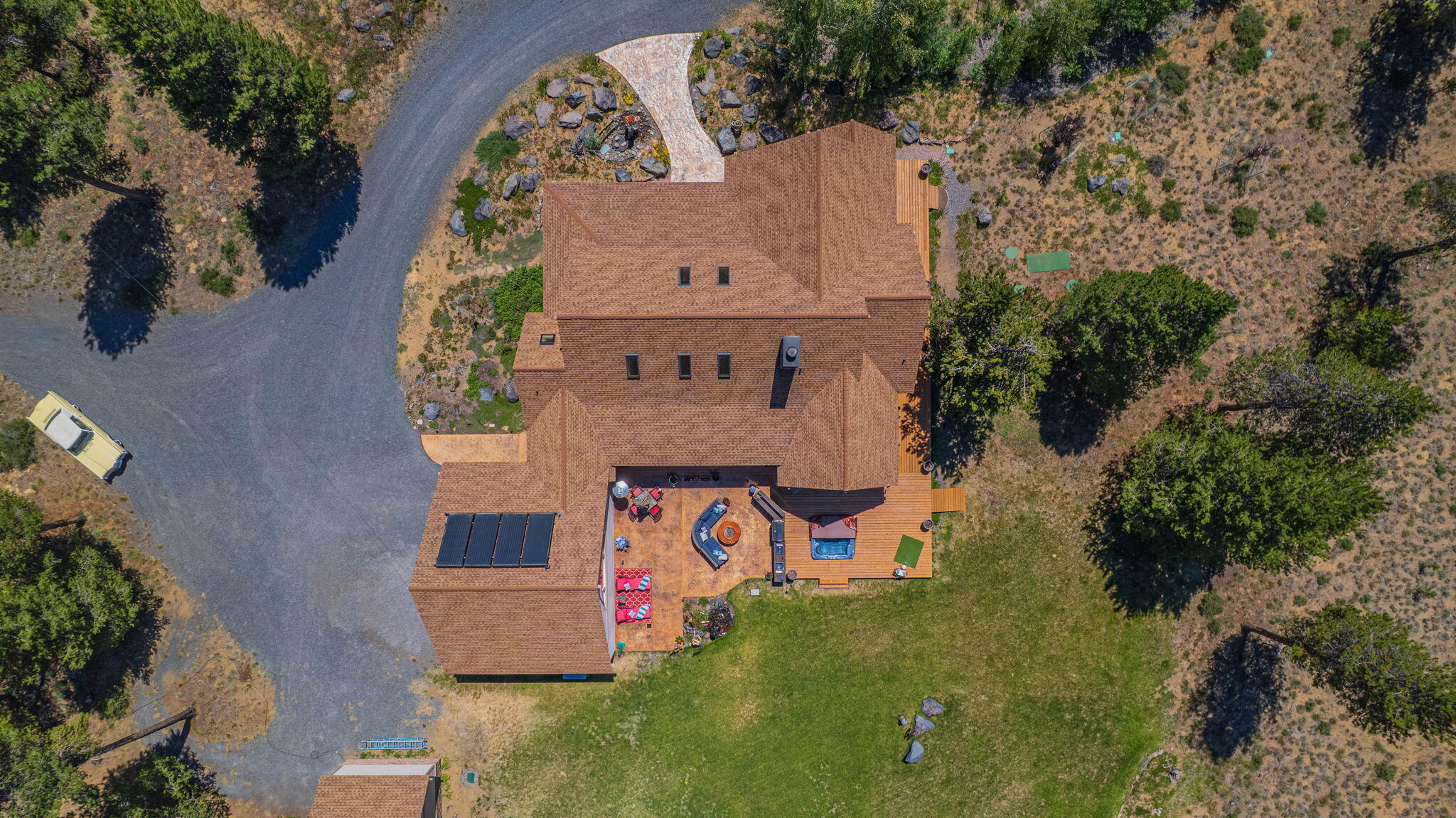 Pinewood Country Est - Residential