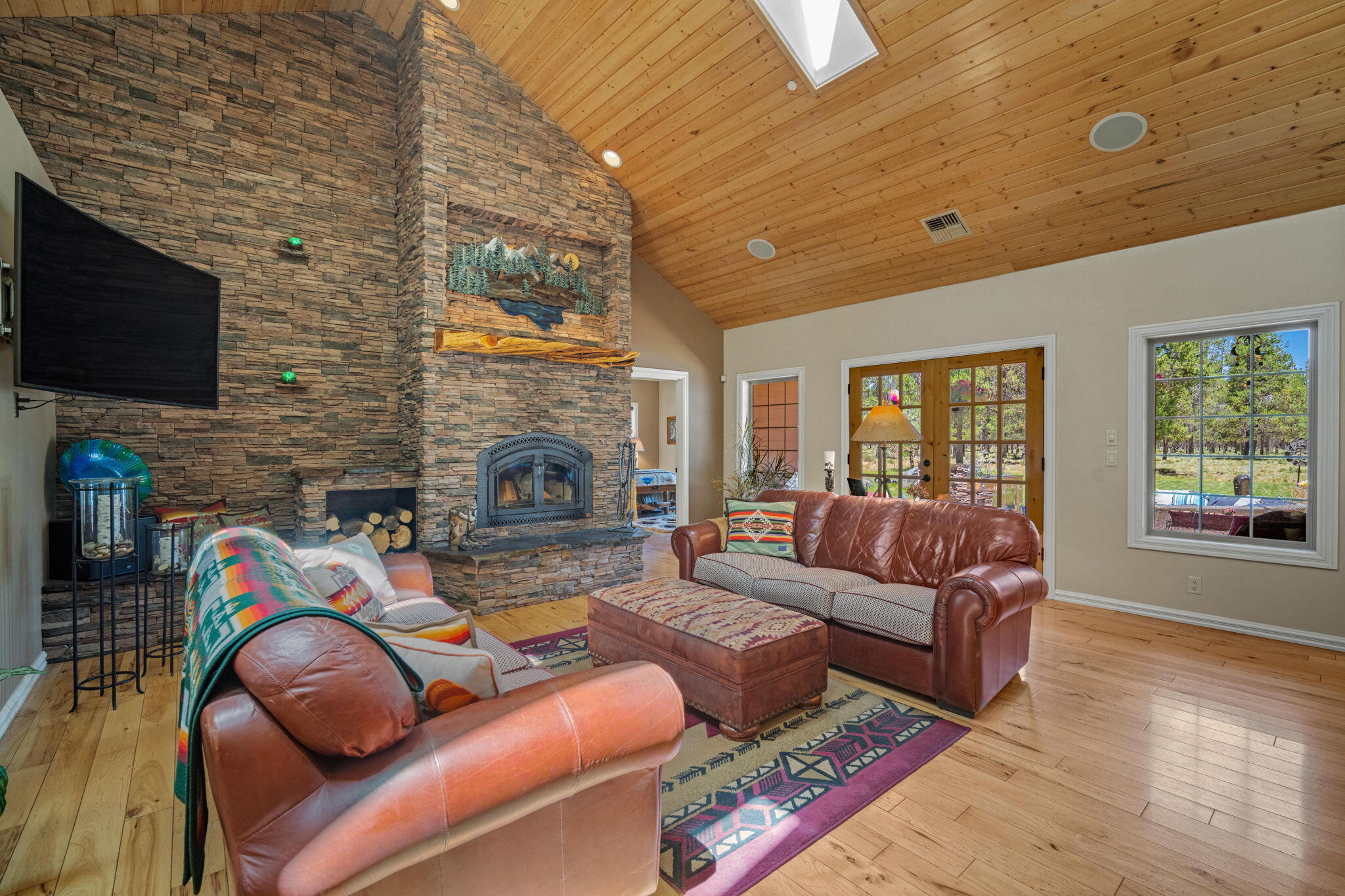 Pinewood Country Est - Residential