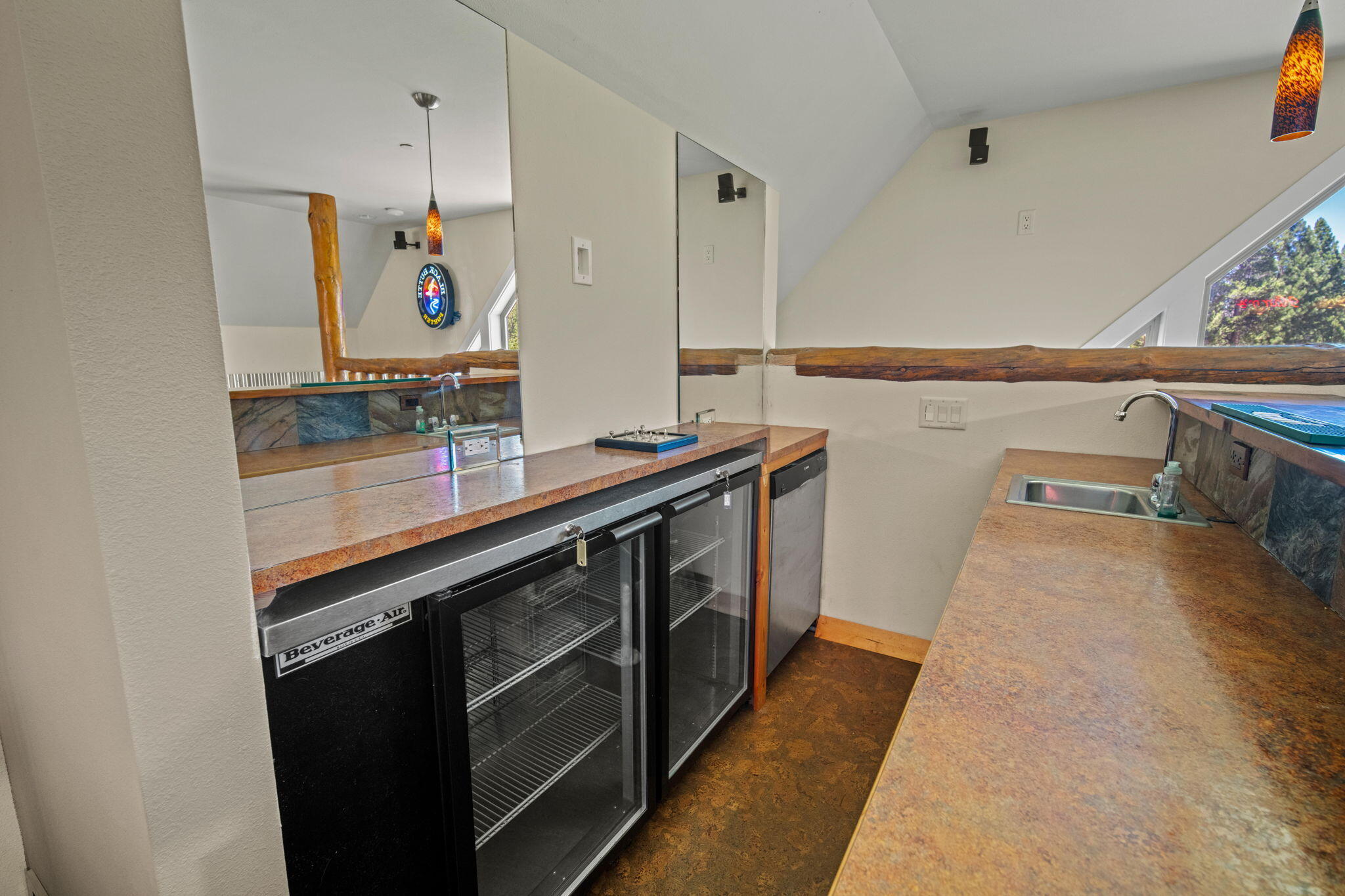 Pinewood Country Est - Residential