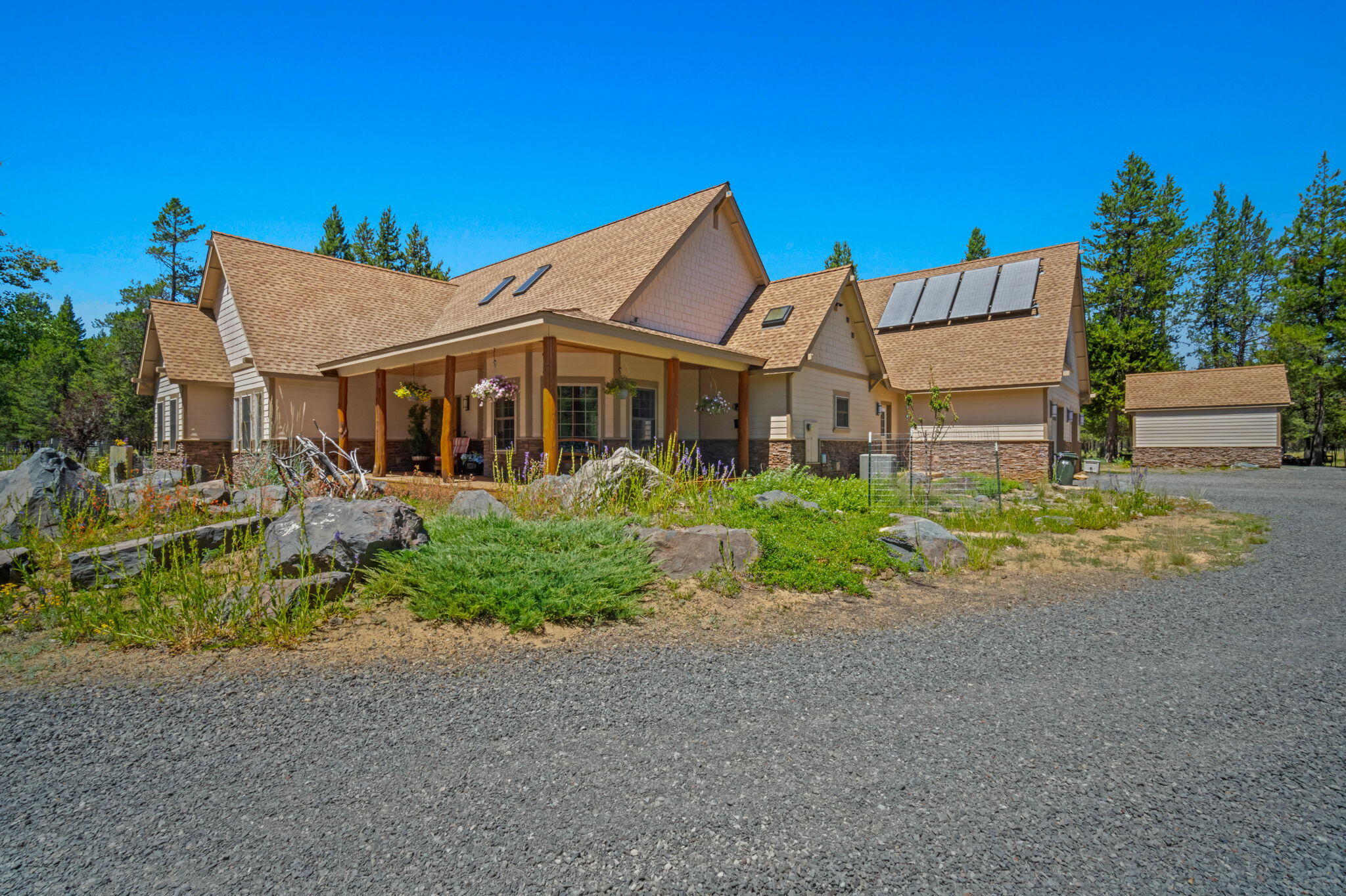 Pinewood Country Est - Residential