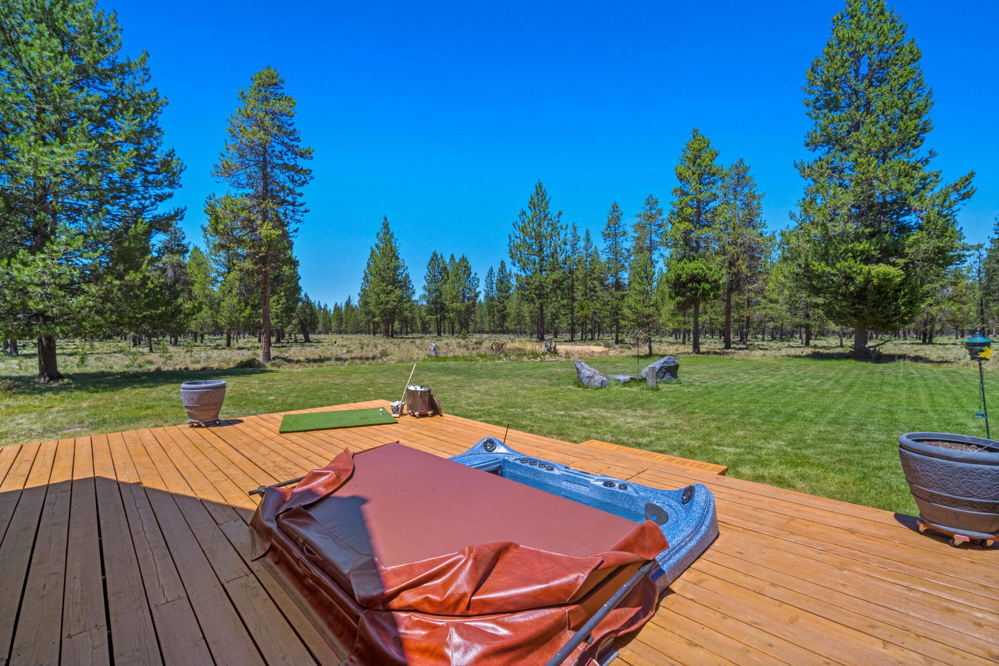 Pinewood Country Est - Residential