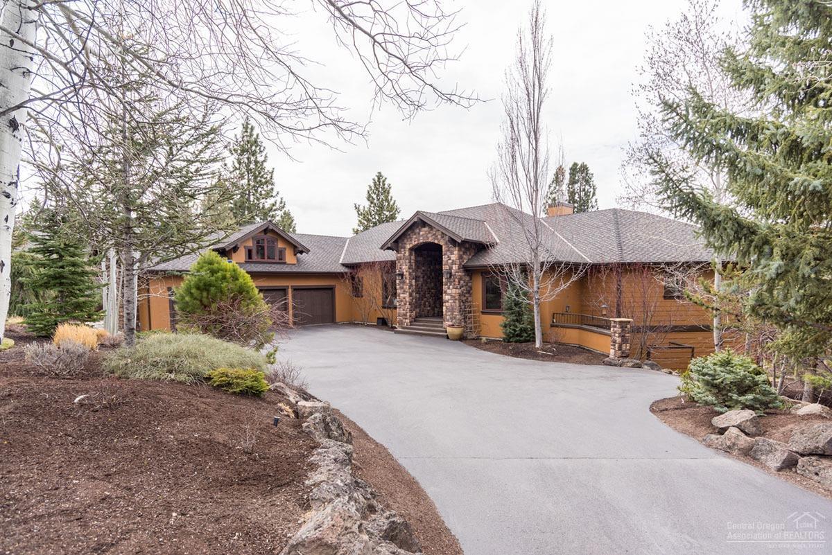 Luxury estate living on Awbrey Butte in NW Bend! Enjoy Cascade Mountain views from this west facing home. With 6 bedrooms, including a master suite, office and two guest bedrooms on the main floor, it's perfect single level living w/ a daylight basement that opens to a huge grassy yard. The chef's kitchen has top of line SS appliances and is perfect for entertaining. Light, bright and private-this well maintained custom home has been recently updated. Please see 3D virtual media tour for more home details.