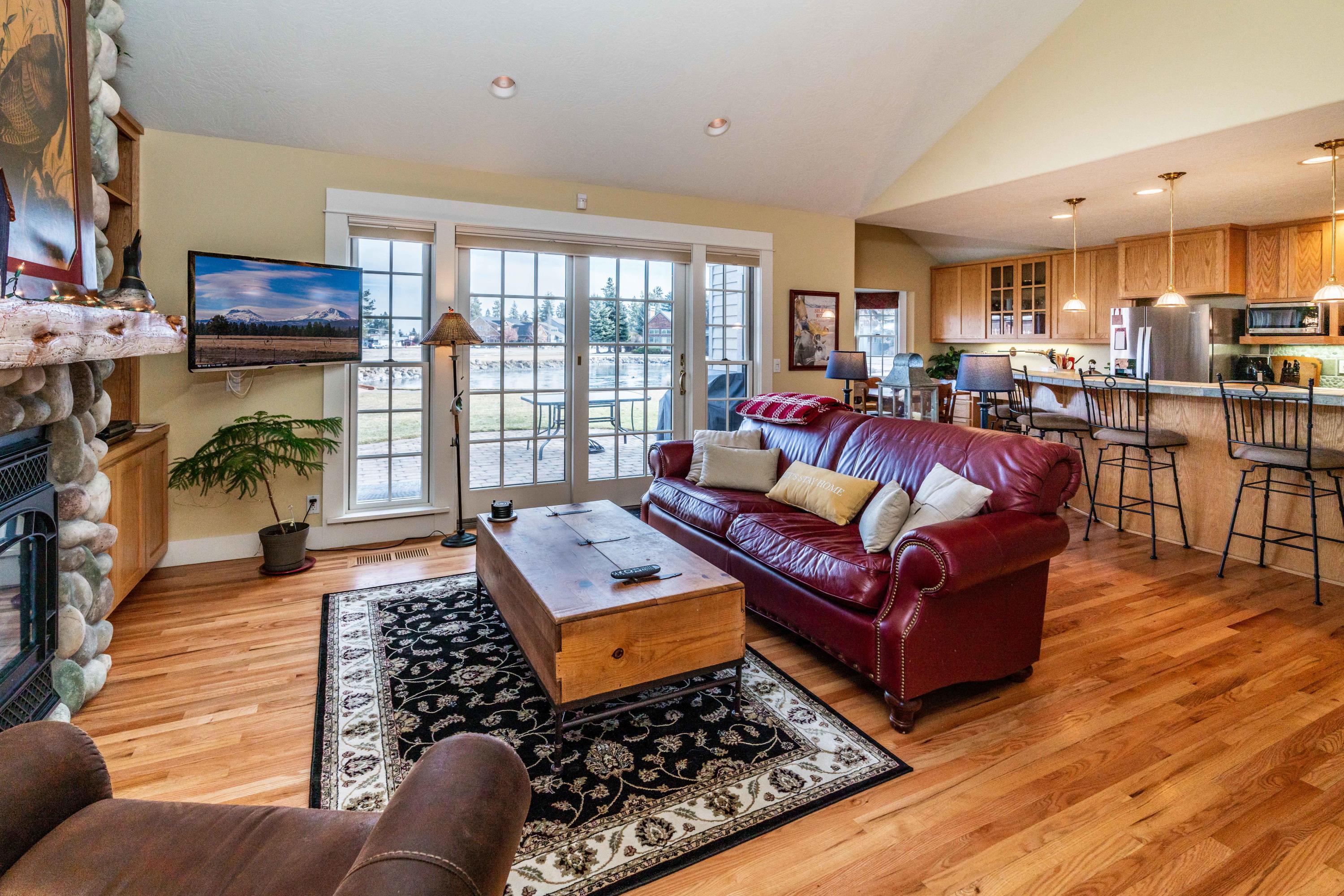 Pine Meadow Vill - Residential