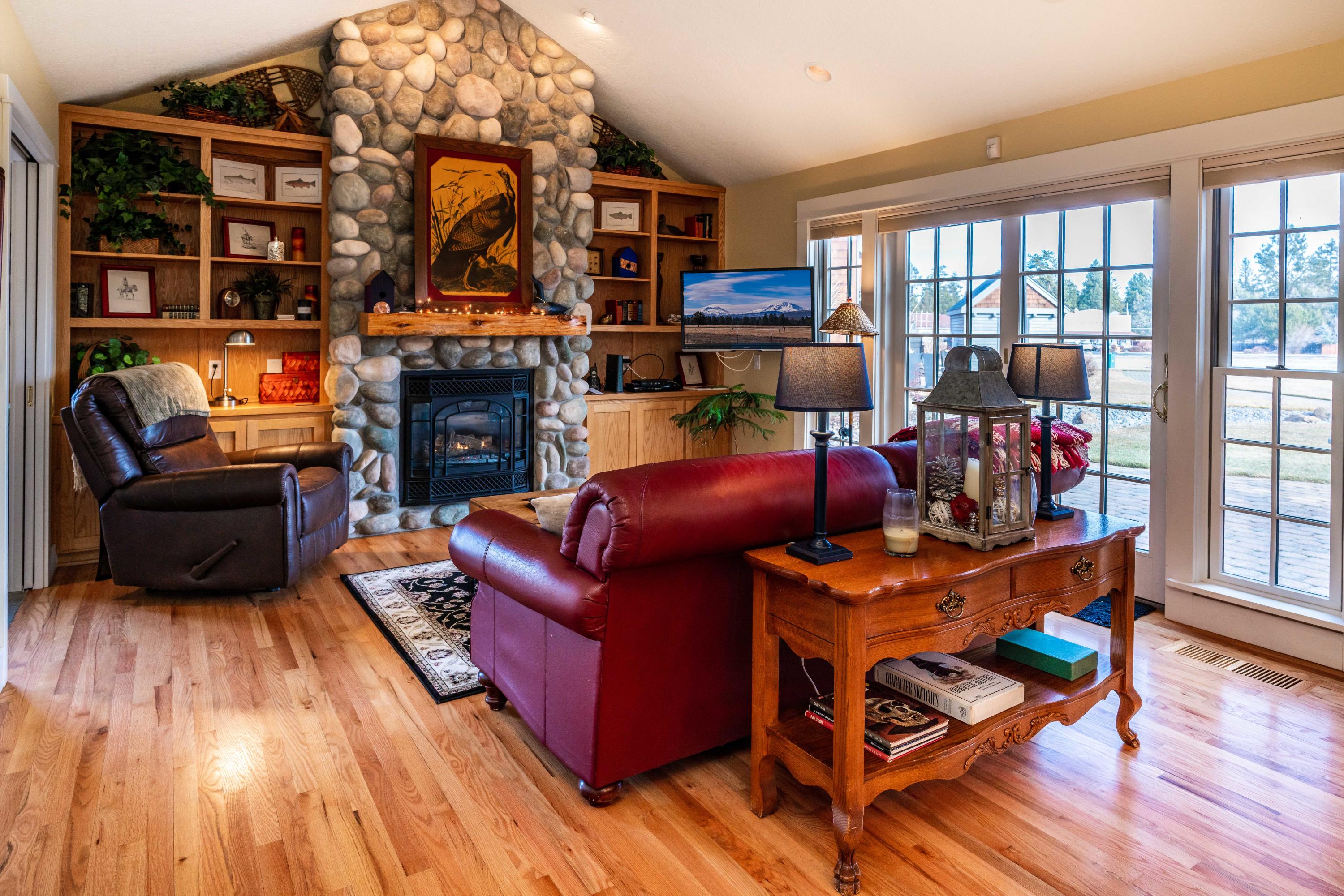 Pine Meadow Vill - Residential