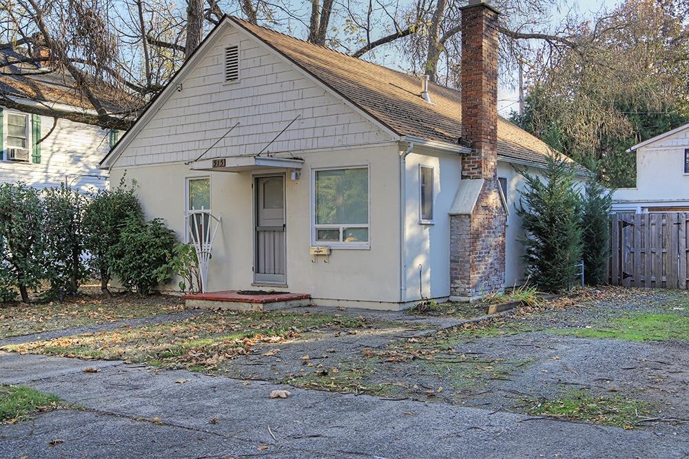 Unique investment opportunity. 2 separate homes, on individual tax lots, for one combined price. Both homes feature 2 bedrooms and 1 bath in a compact 788 square feet, but over 600 sq. ft. of storage areas for each unit. Private, fenced backyards and creek frontage on the western lot. Recently updated and remodeled, 515 is vacant and ready for occupancy. Long term tenants in 517.