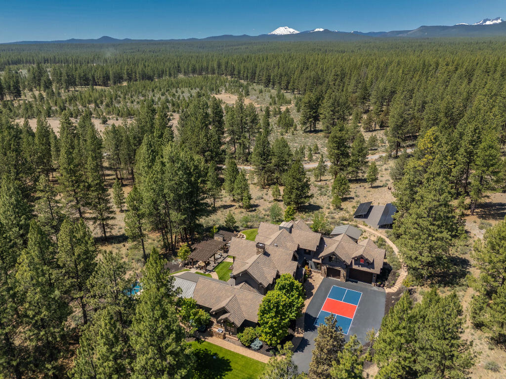 The Highlands at Broken Top - Residential