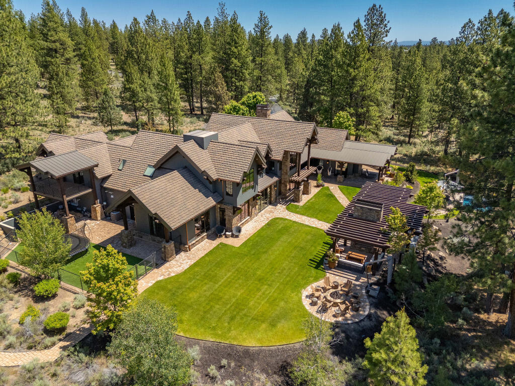 The Highlands at Broken Top - Residential