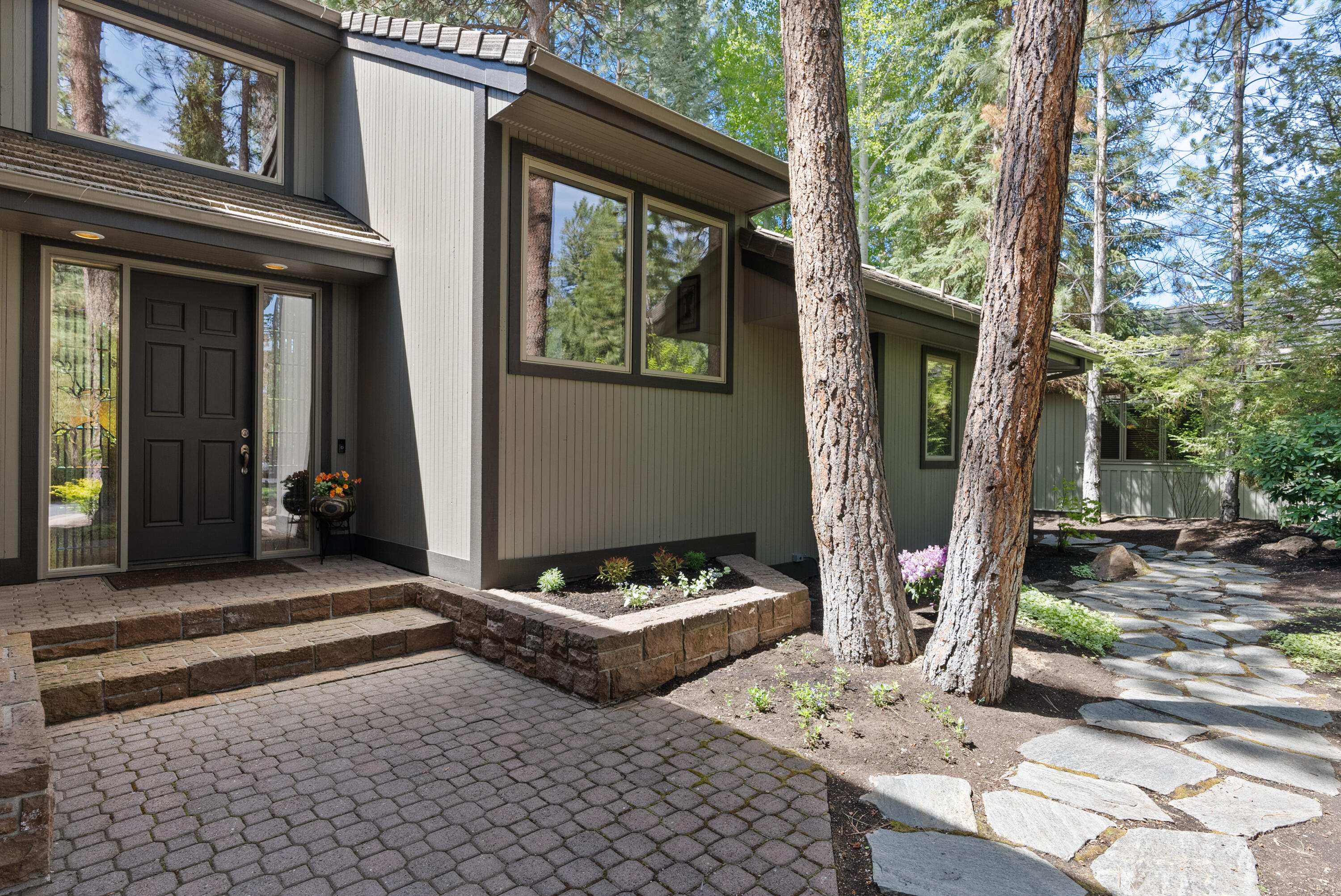 Broken Top - Residential
