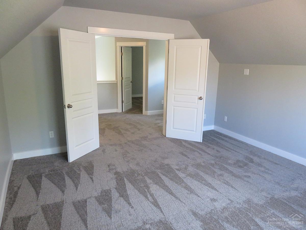 Crescent Creek - Residential