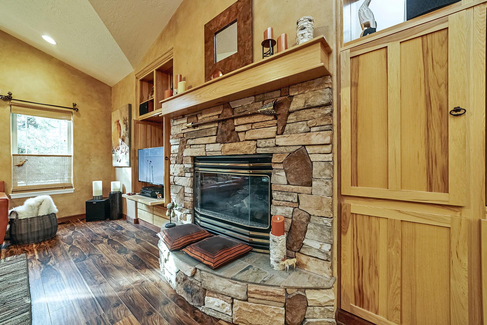 Eagle Crest - Residential