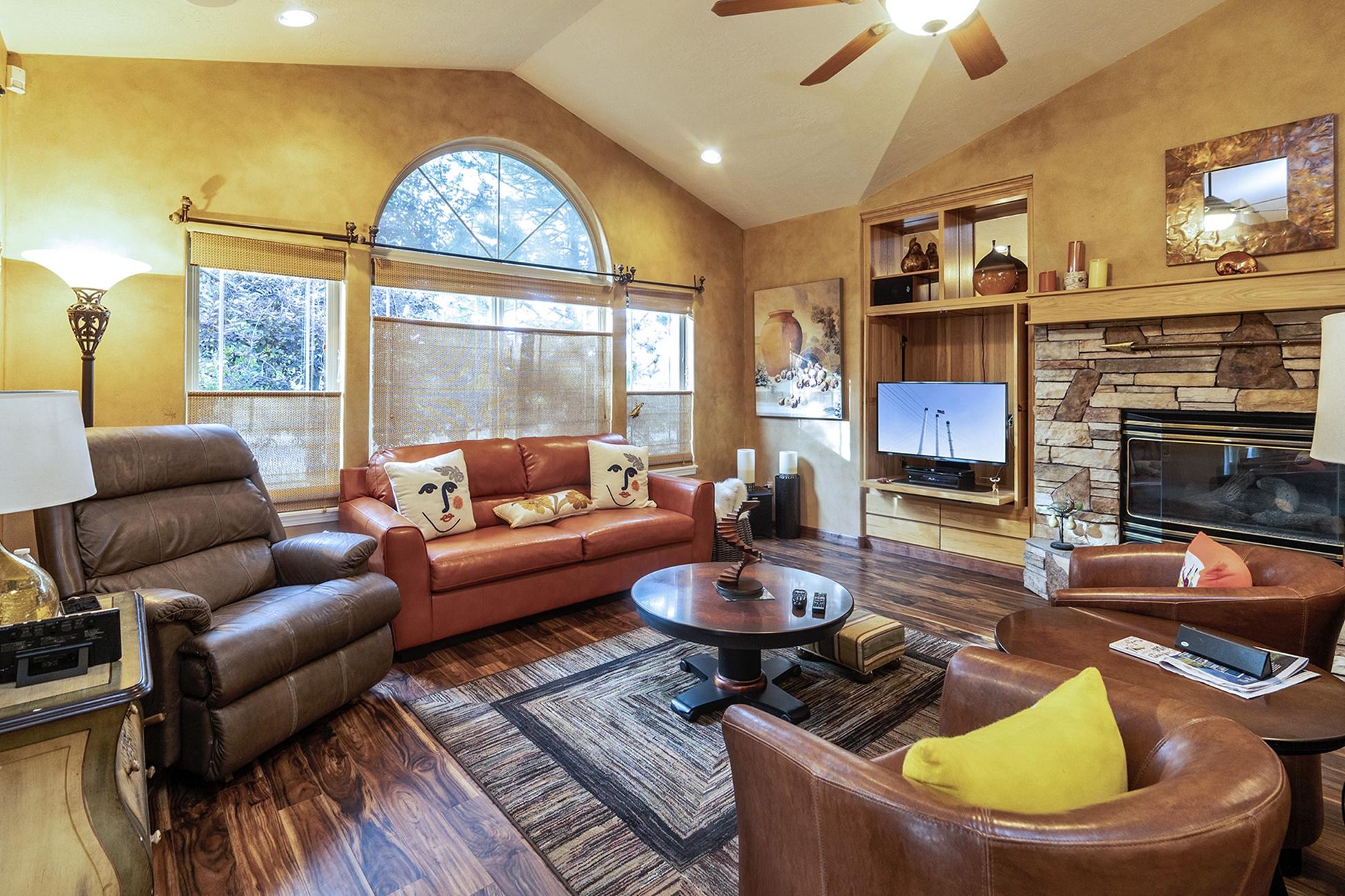 Eagle Crest - Residential