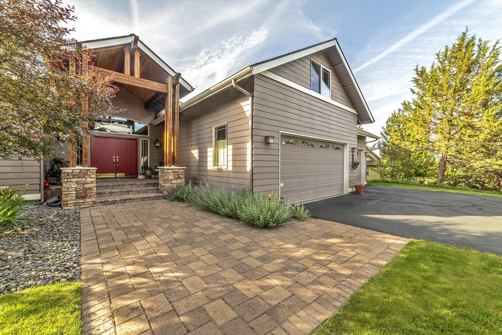 Eagle Crest - Residential