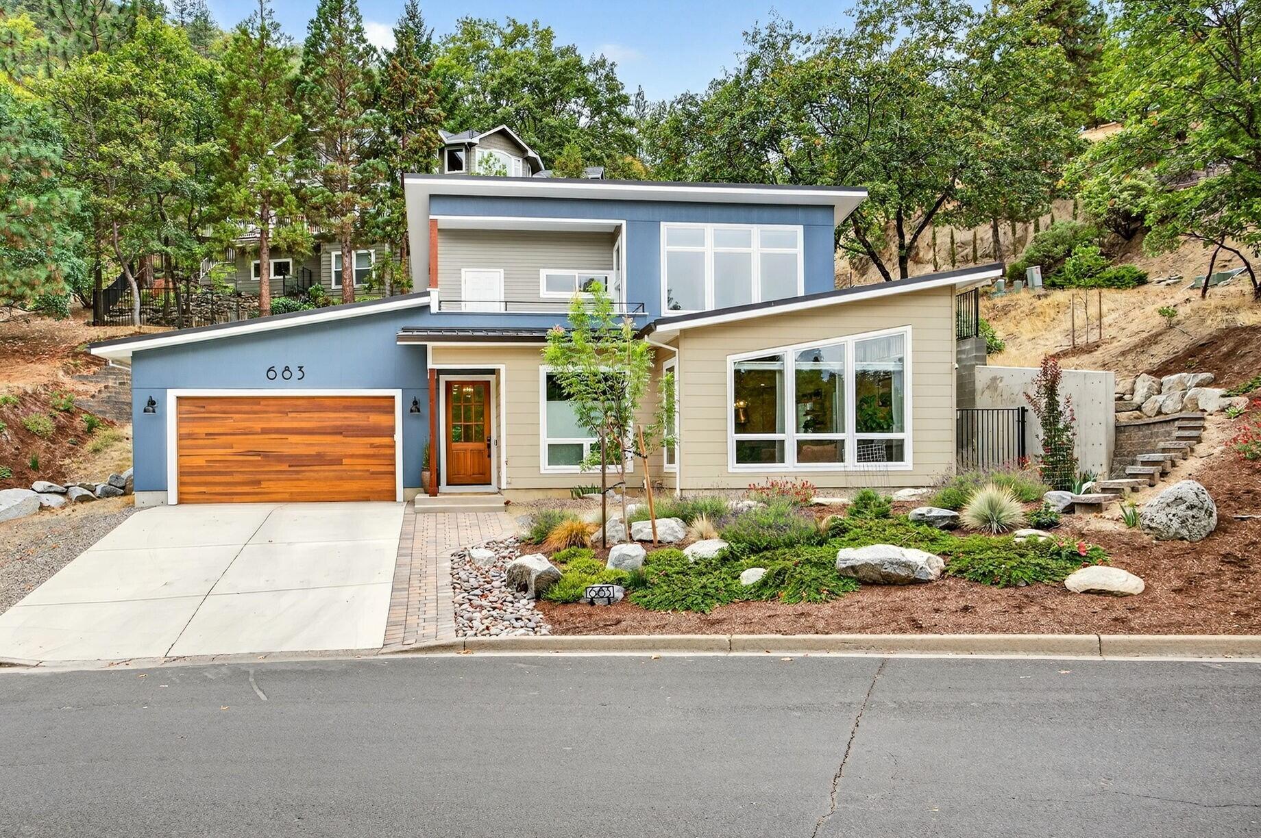 Lithia Creek Estates, AReplat Of Lithia Park Village - Residential