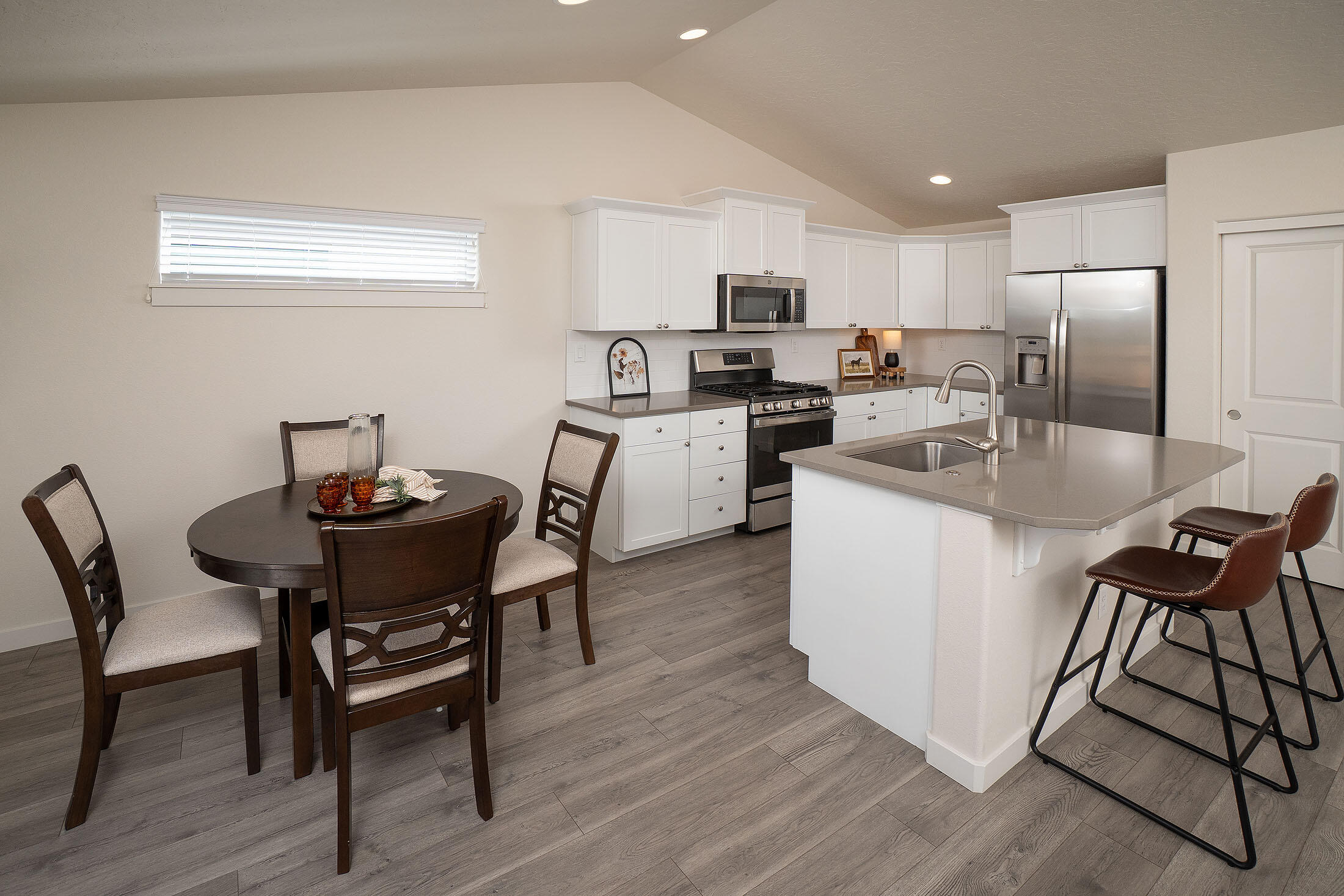 Mckenzie Meadow Vill - Residential