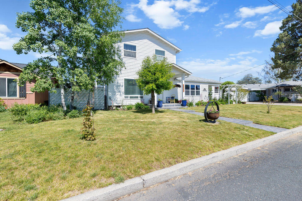 Loma Vista - Residential