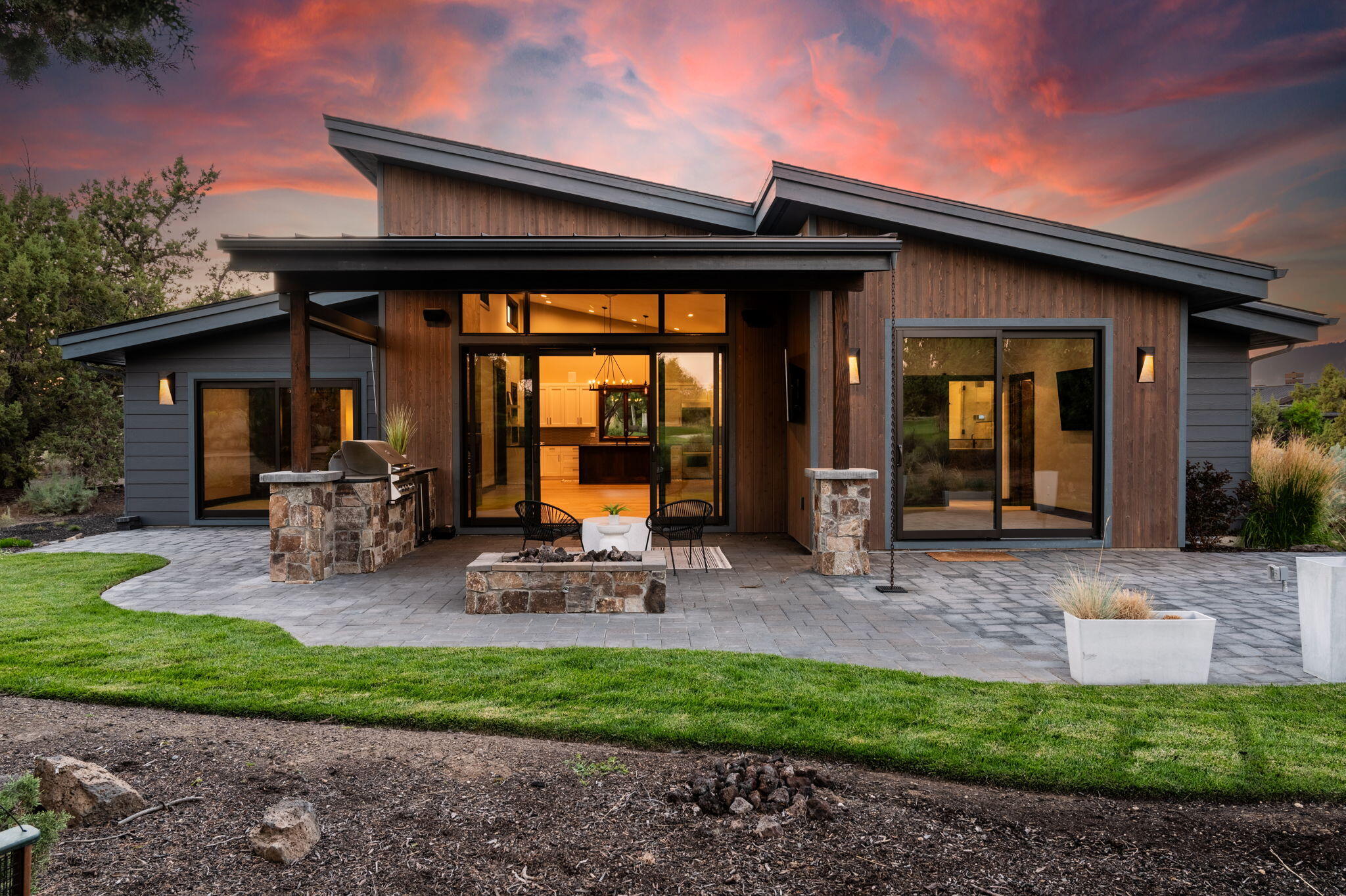 Experience luxury living in the prestigious Four Peaks community at Juniper Preserve Resort. This single-level home, completed in 2021, boasts 3 spacious En-Suites! The residence is perfectly positioned, backing onto the 16th Green of the renowned Jack Nicklaus Signature Course at The Club at Pronghorn. Inside, discover an open-concept design w/ an expansive great room seamlessly connecting to the covered outdoor living space through large patio doors. Enjoy the southern-facing yard & large paver patio, complete w/ a built-in BBQ & fire pit. The chef's kitchen is a culinary delight w/ a large island, wine refrigerator, & modern finishes. Custom touches abound, from the wide-plank hardwood floors & quartz countertops to the fully tiled baths & designer lighting. As a resident of the resort, enjoy access to 2 championship golf courses, members club, dining, day spa, fitness ctr, pools, 24 hr manned front gate & more. Approved for short term rental. Club Membership included!
