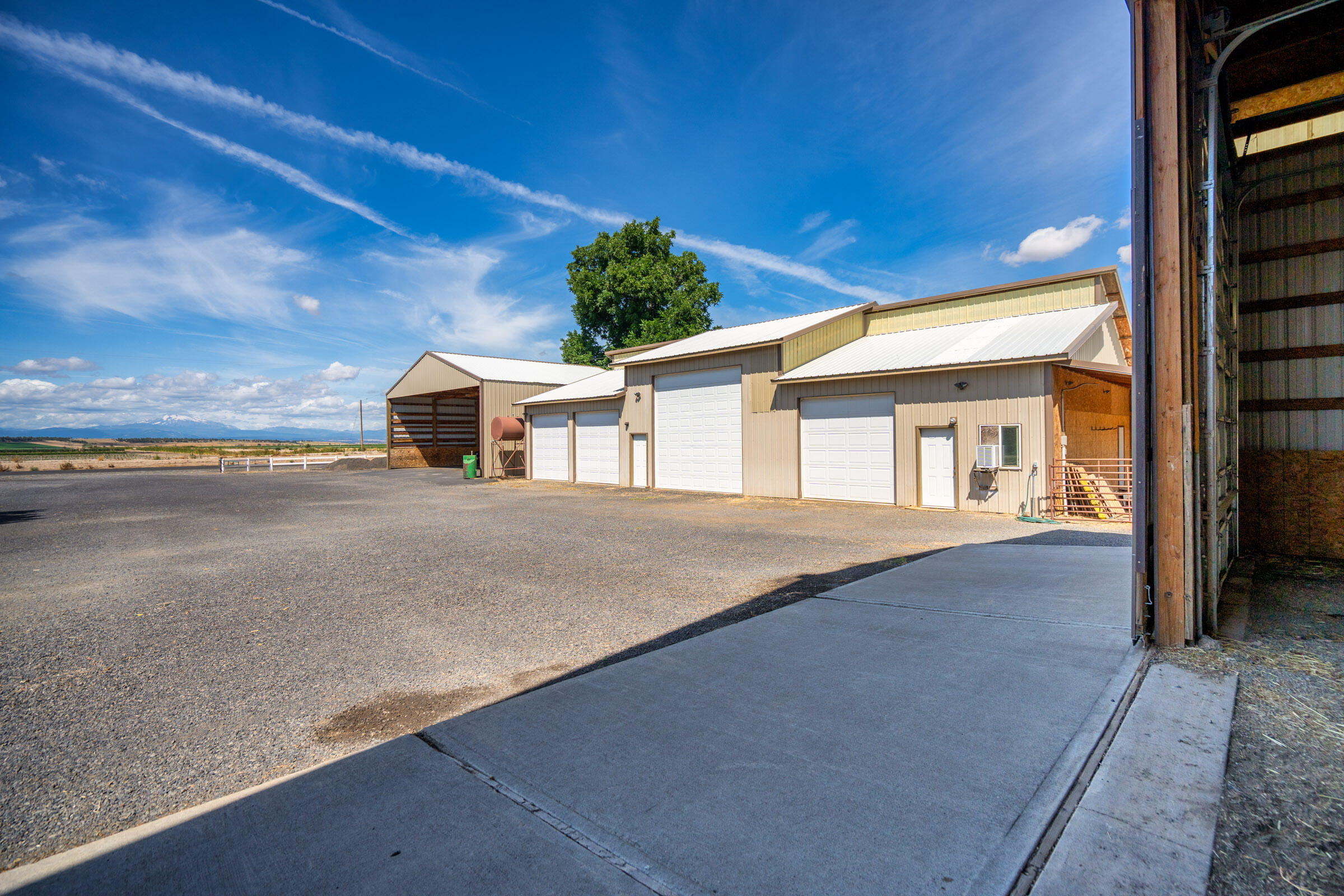 CLAJ - Residential
