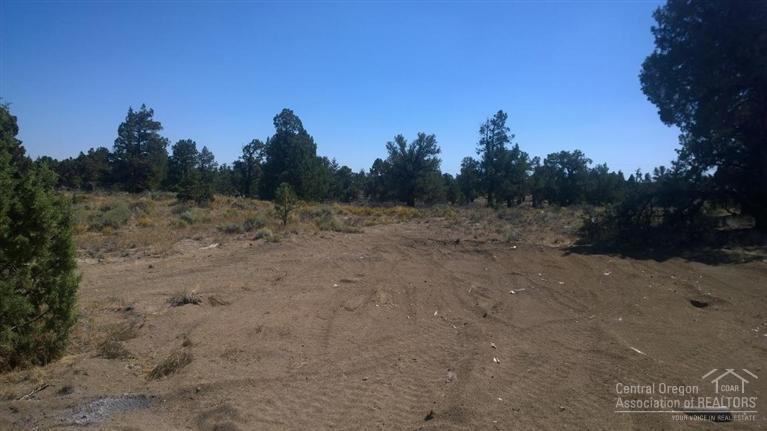 Bend Cascade View - Land
