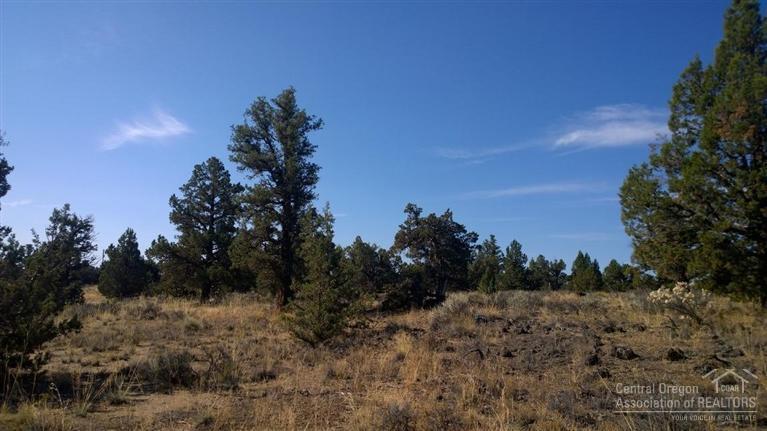 Bend Cascade View - Land