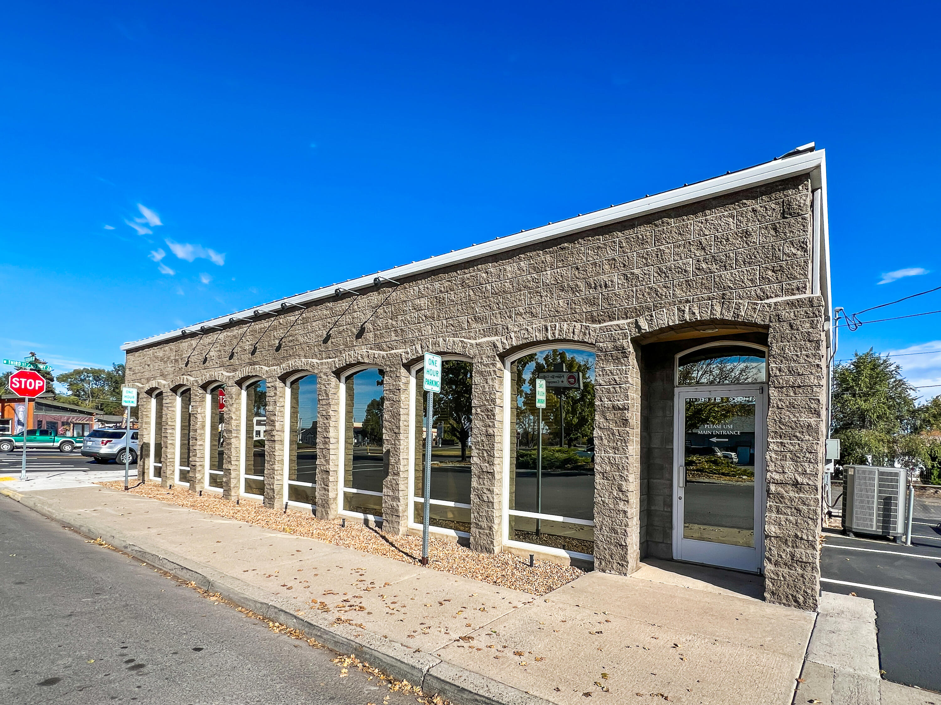 Nobles - Commercial Sale