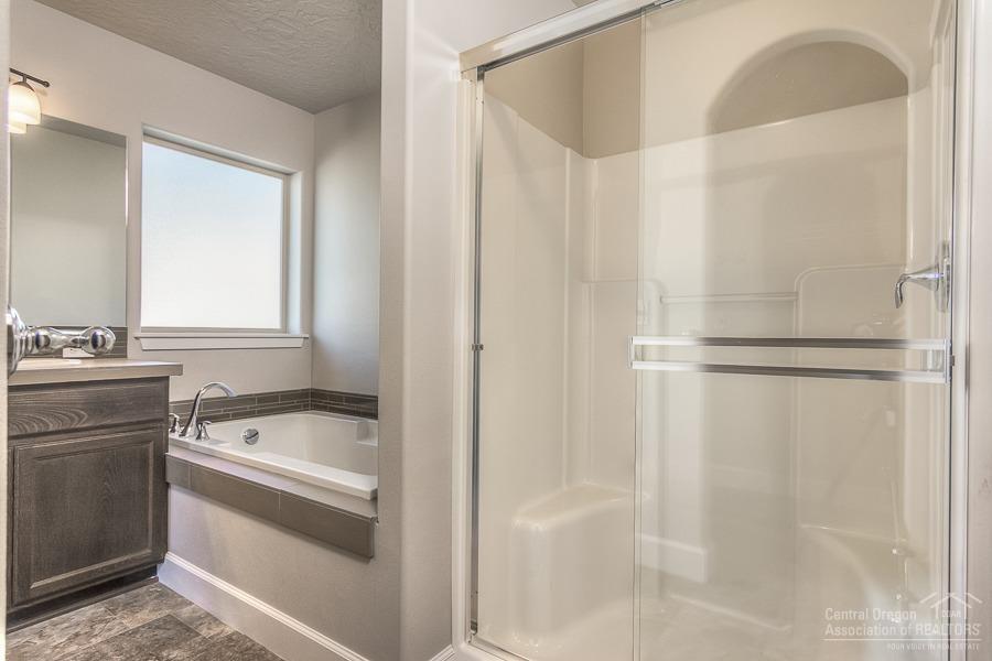 27 Elm - Residential