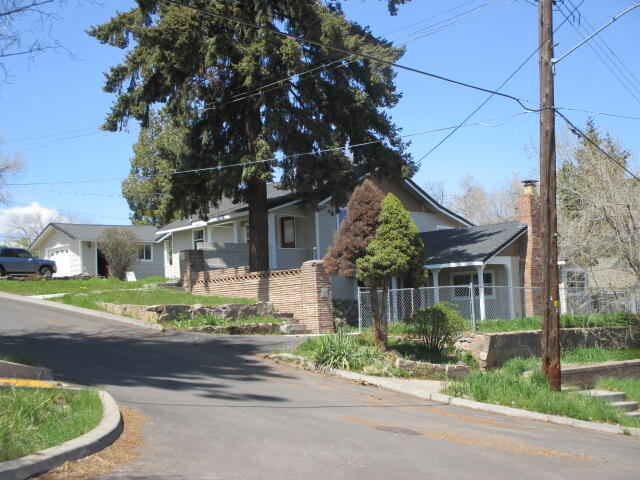 Need space?  This large 4BR/3BA home has been updated and is move-in ready!  It offers over 1,850 sq.ft. of living space.  Spacious rooms and great views of the City.  Property could easily be converted into a duplex or in-law quarters.