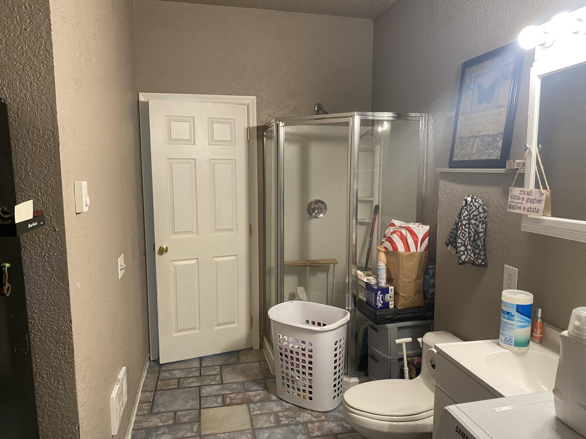 Hunters Circle - Residential