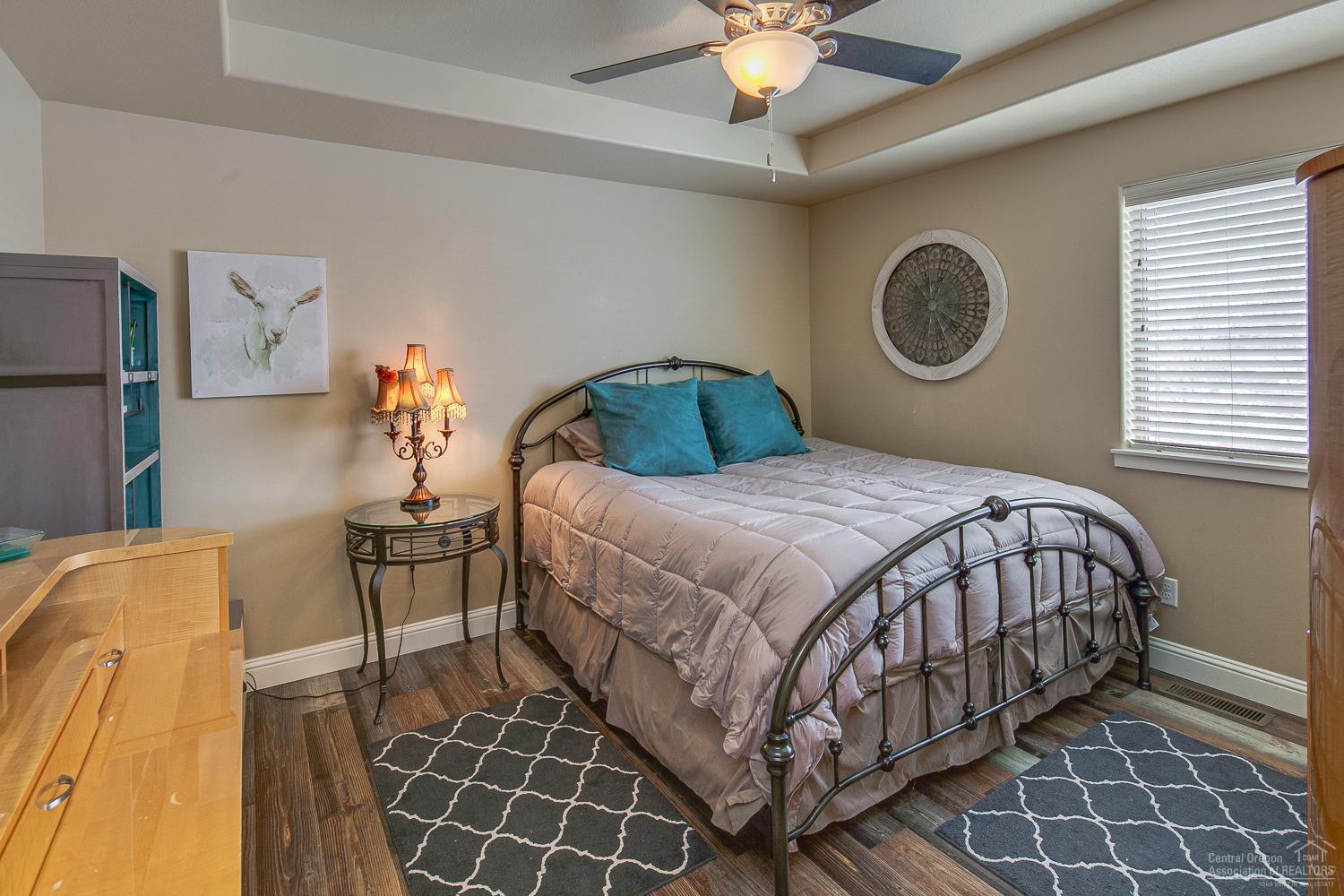 Two Bar Estates - Residential