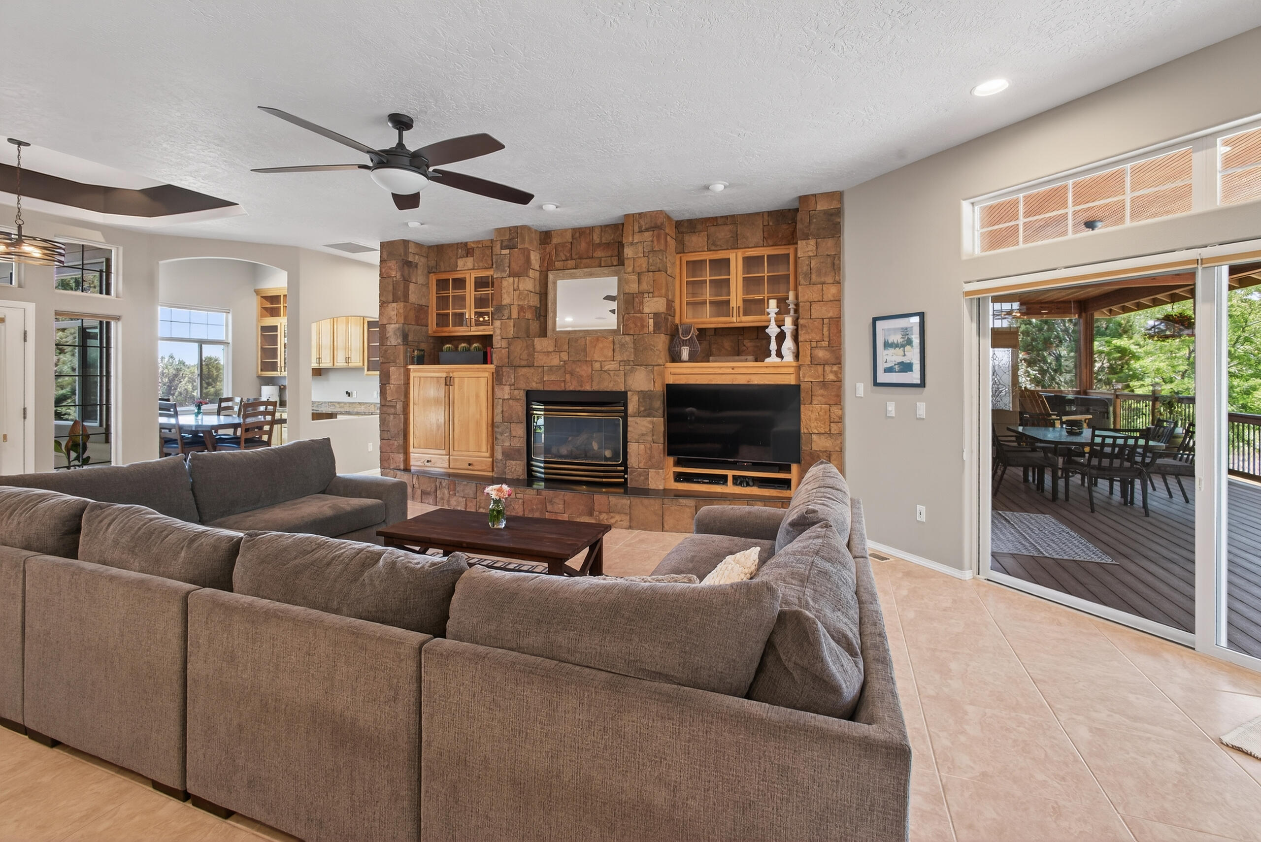 Eagle Crest - Residential
