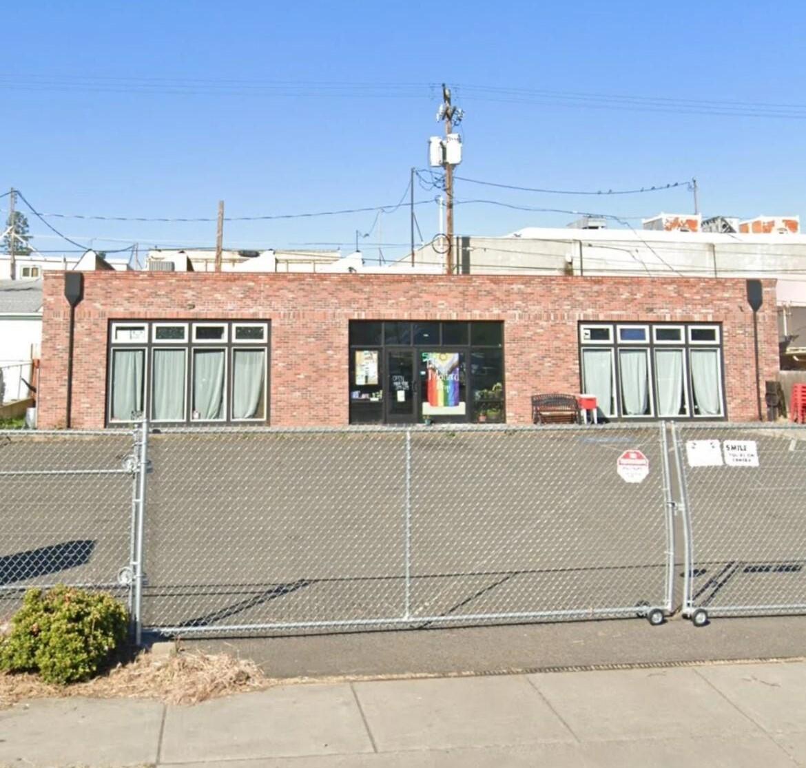 The current sublet at 522 S Central Ave is available January 1st 2026. The single-level property with expansive and flexible building is 2243 sq ft with ADA bath, 3-bay sink and kitchenette. The property is gated and fully fenced with 18 parking spots. Base lease is $2,750/month with approximately 3-years remaining. Tenant responsible for metered utilities and maintenance. This is a sublease and subject to Landlord approval.