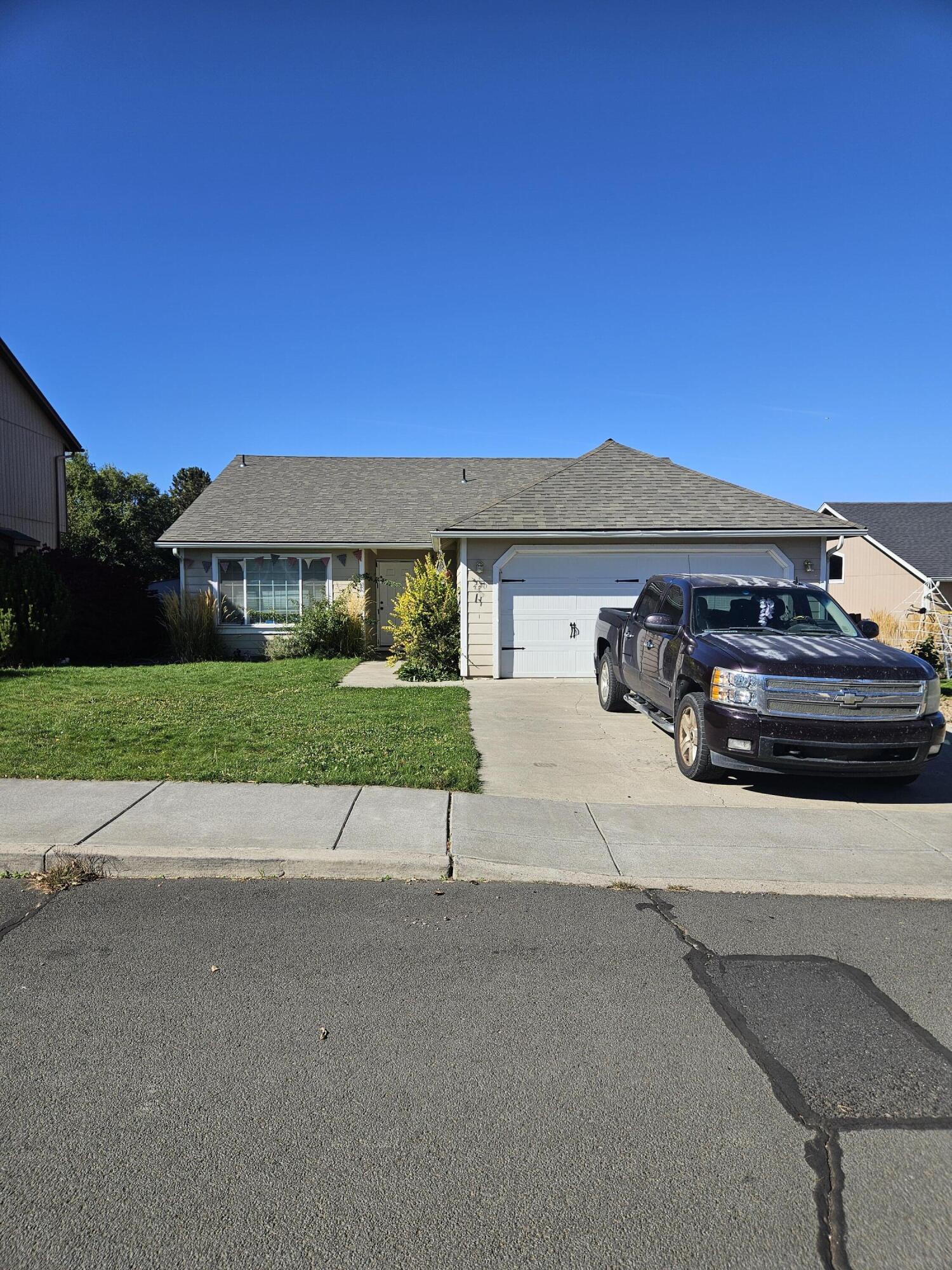 Nice home on quiet street.  Close to the hospital, parks and schools.