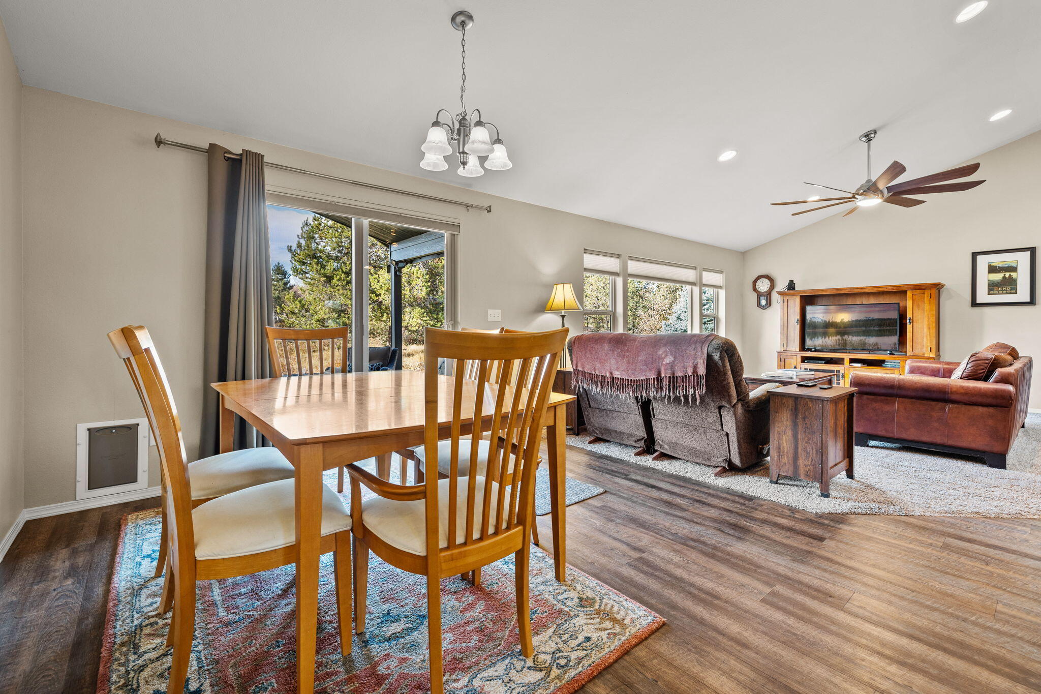 Townsite Of Laidlaw - Residential