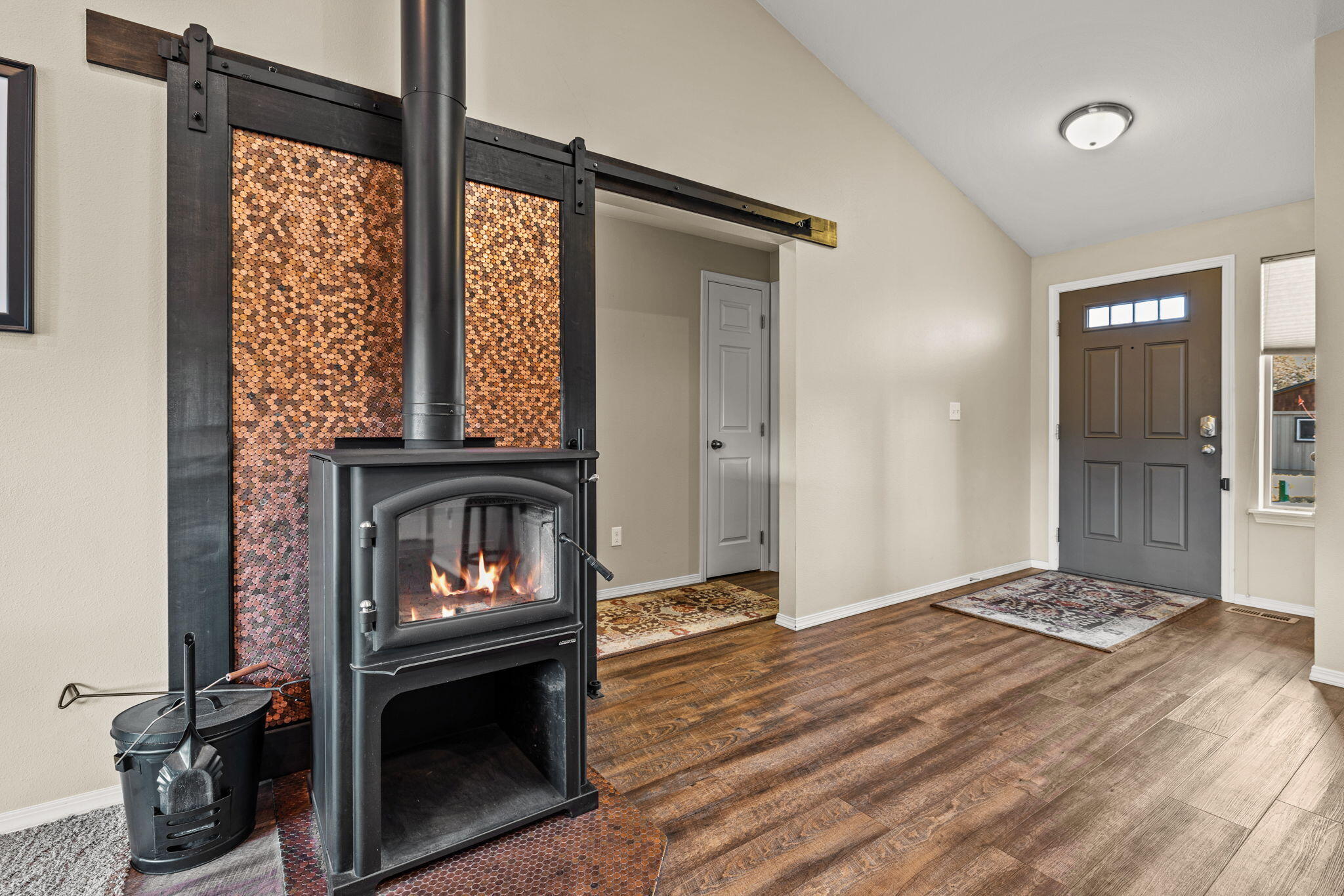 Townsite Of Laidlaw - Residential