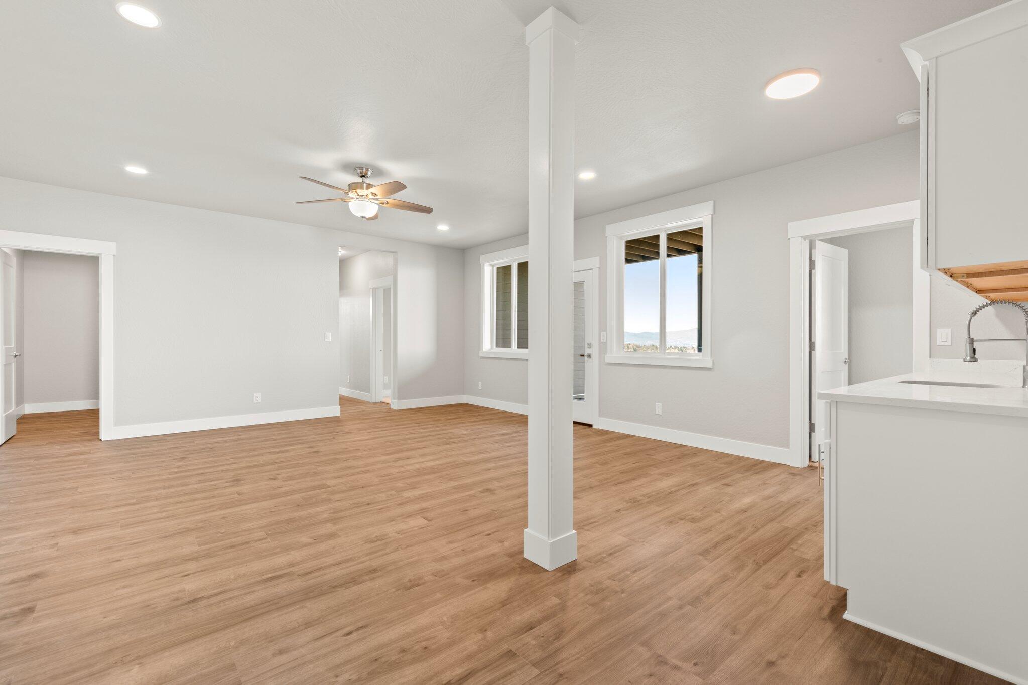 Bella Vista Heights Phases 1 & 2 - Residential