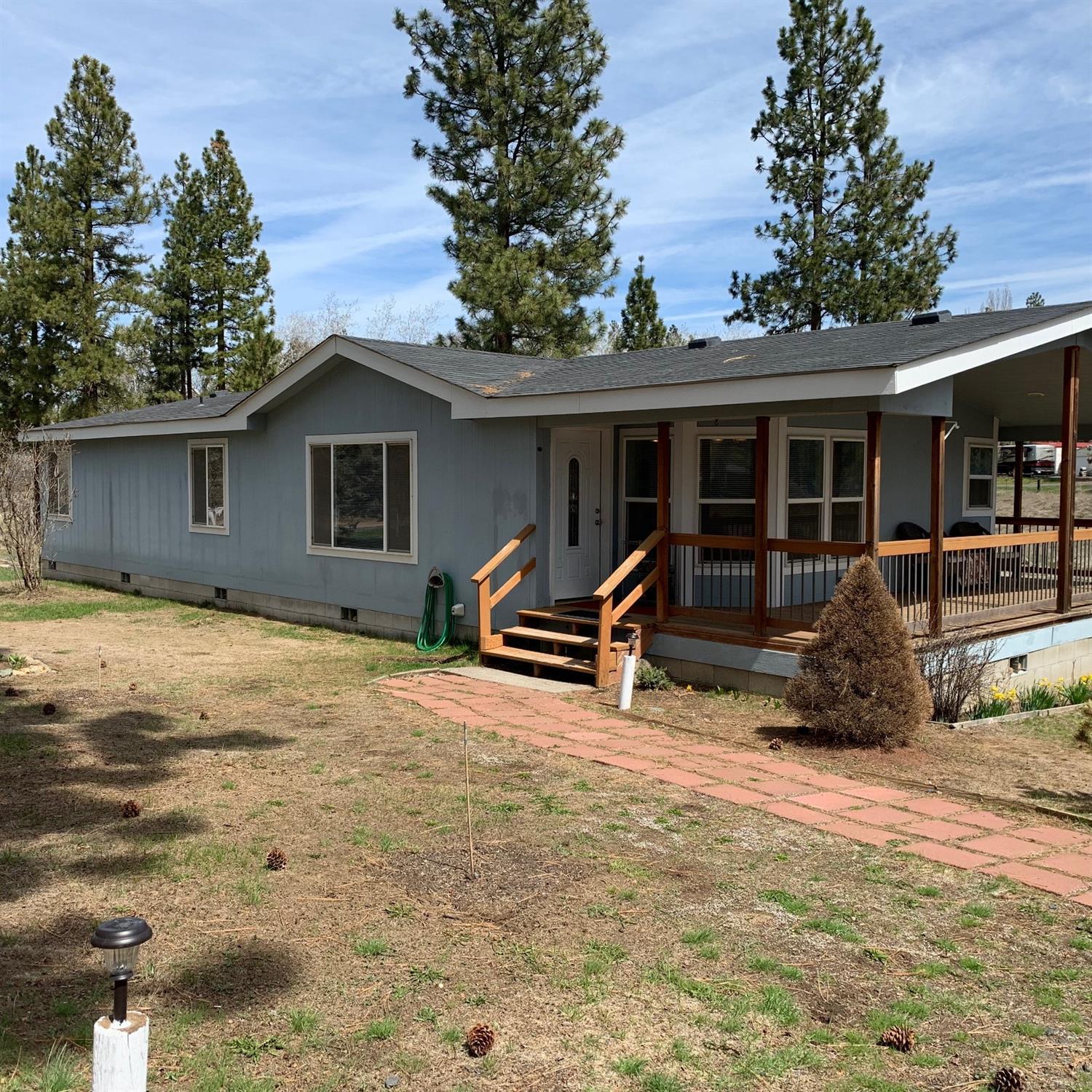 Come enjoy this quiet country single family residence located at 34234 Copperfield Dr Chiloquin Oregon , 2 bedroom plus bonus den 2 full baths with open floor plan at approximately 1480 Sq Ft . Property sits on 1.52 Acres with serene mountain views from your covered front porch or sit in your Spa/Hottub and relax and enjoy the sounds of the wild. Priced to sell call for your personal viewing!