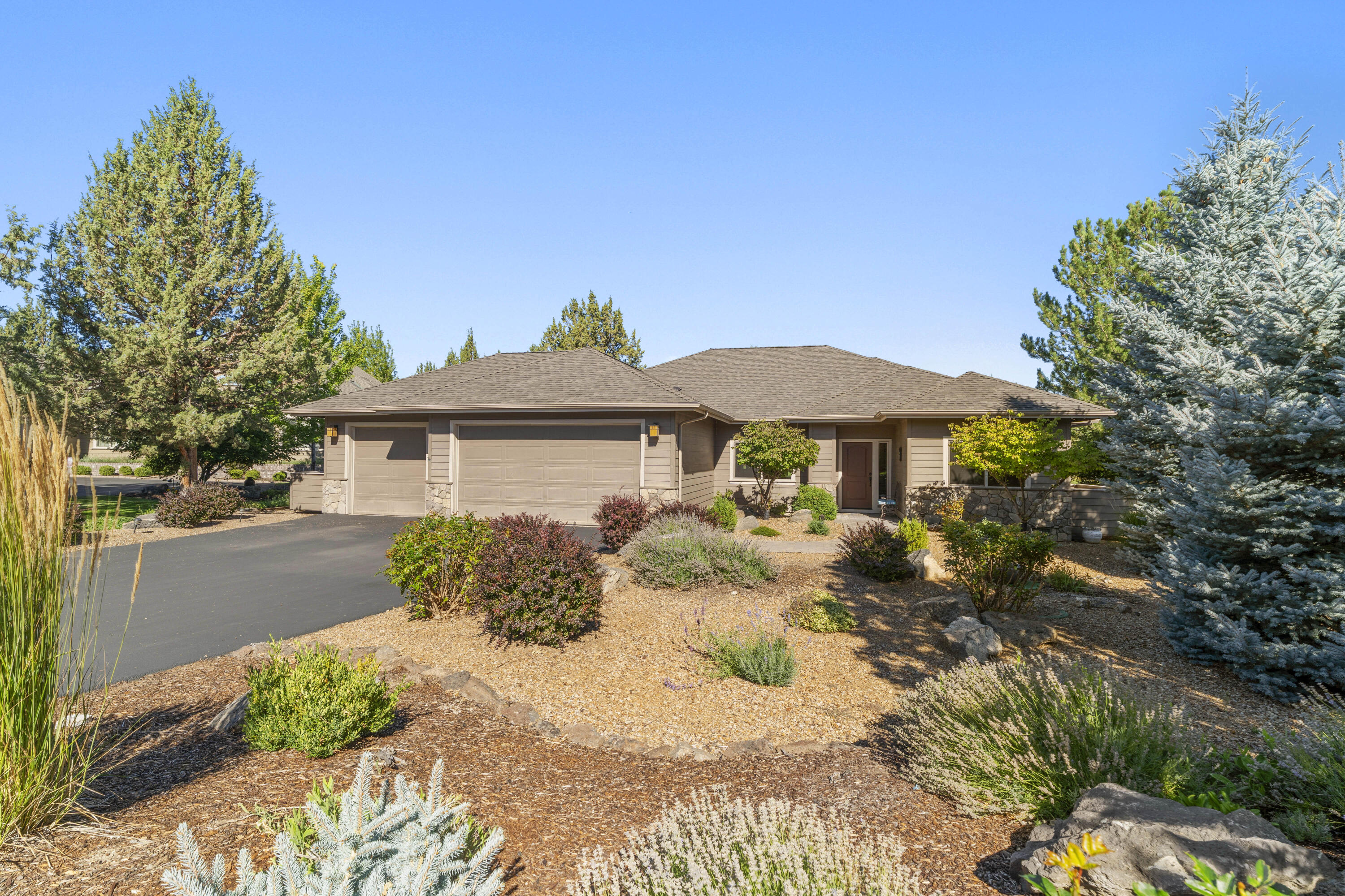 Eagle Crest - Residential