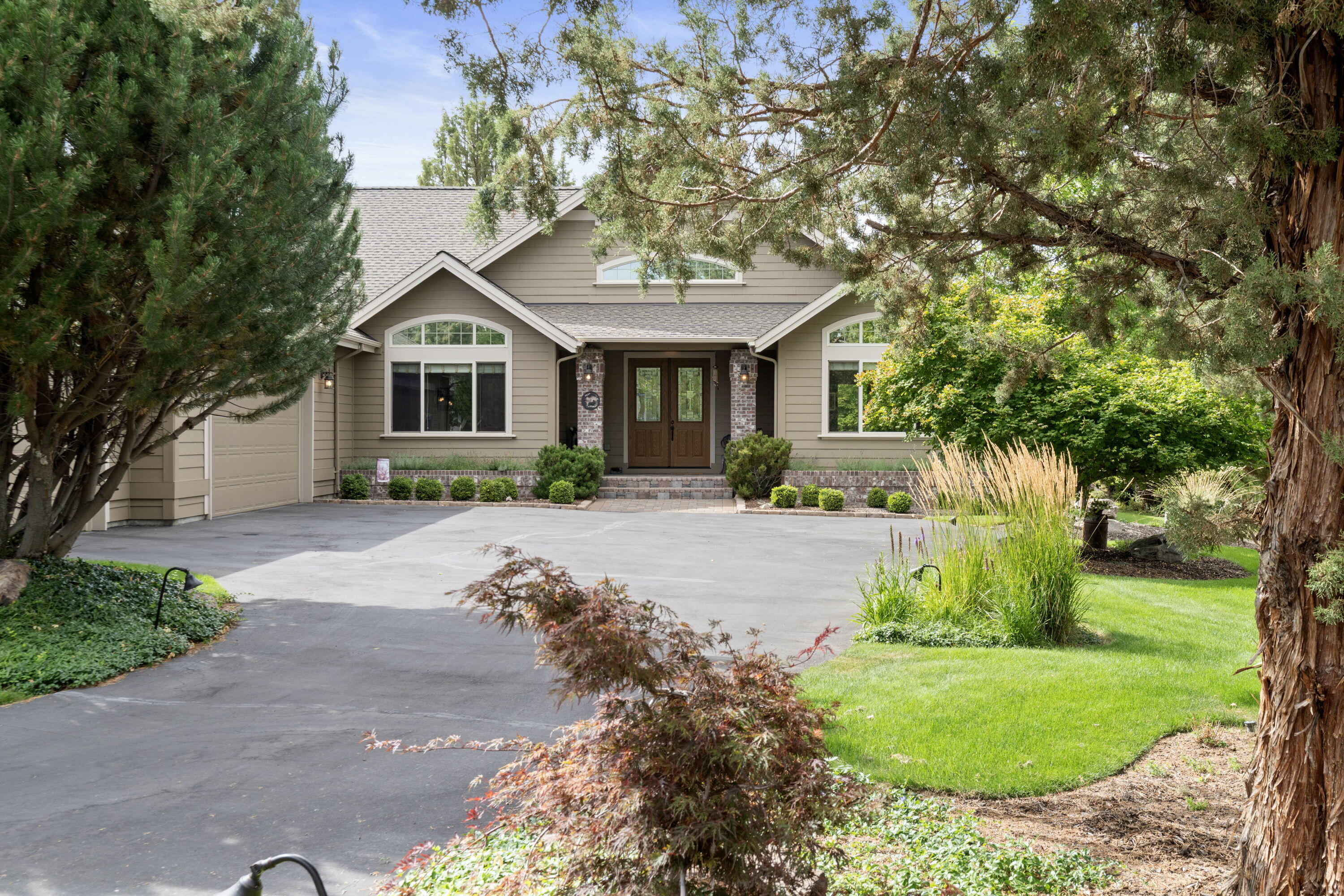 Eagle Crest - Residential