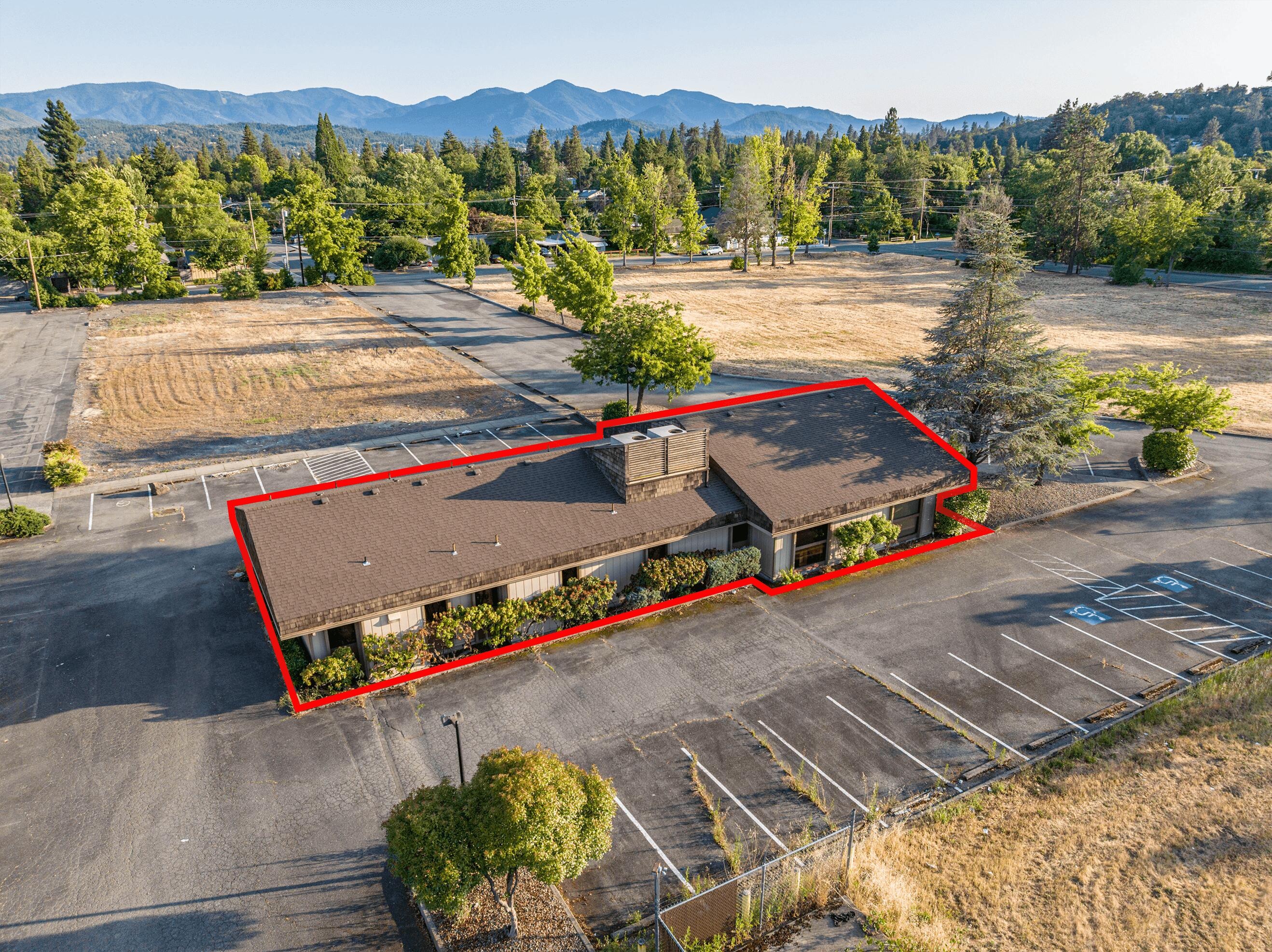 Welcome to 124 NW Midland Avenue, Suite #J - a well located, flexible medical office building in Grants Pass, Oregon (the ''Property''). The well maintained Property is suitable for a variety of medical or similar users, and presents a rare opportunity for medical professionals to start a new clinic or expand an existing business. The Property sits within a long-standing medical campus in northern Grants Pass - significant future development within the campus is planned including mixed-use and multifamily (not guaranteed; buyer to complete all due diligence). The building is well-maintained and extremely efficient, with a large and comfortable waiting room leading to 6 dedicated exam rooms, procedure room, lab, private offices, large reception area, and storage. Total of 9 rooms with plumbing incl. the existing exam rooms! Exam rooms share 3 ''jack-and-jill'' restrooms, maximizing the efficiency of the layout.