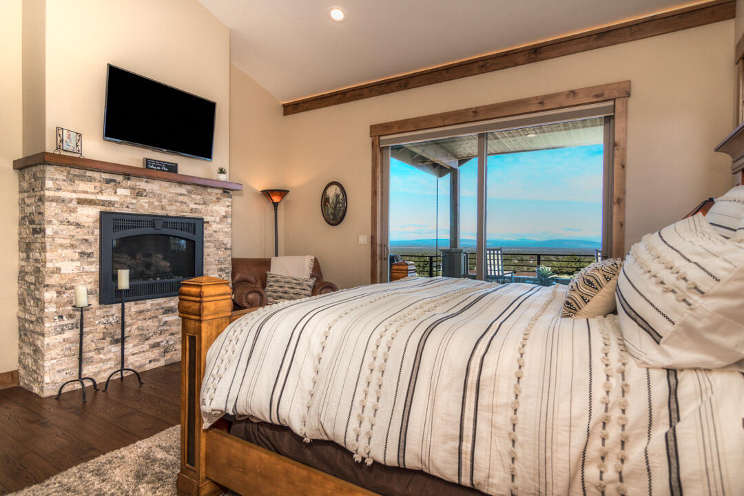 Ridge At Eagle Crest - Residential